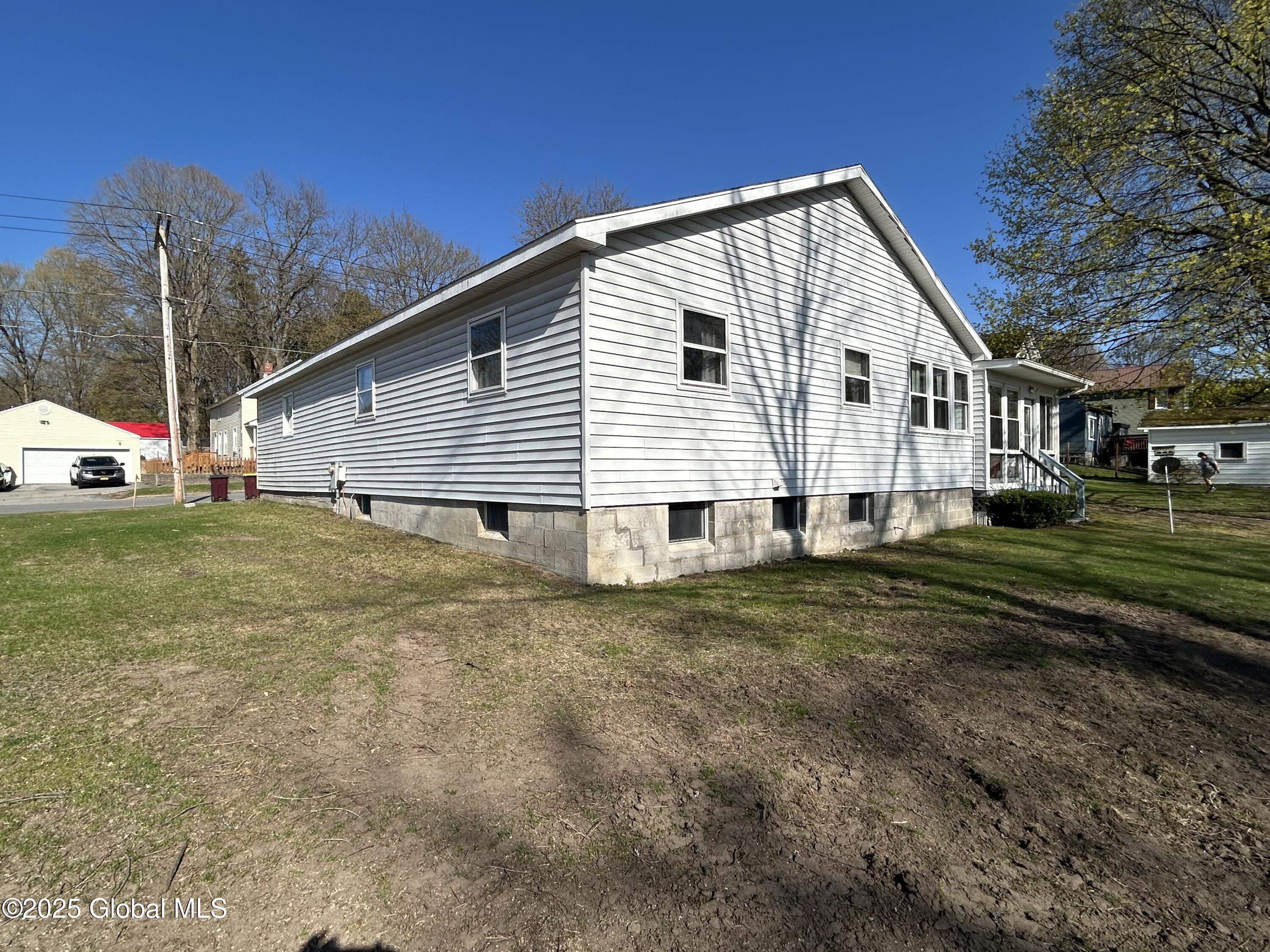6 Riverview Street, South Glens Falls, New York image 7