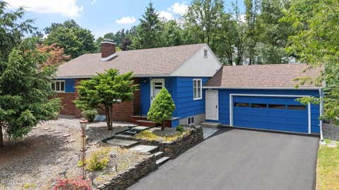 Photo of 15 Southern Drive, Latham, NY 12110 (MLS # 202619520)