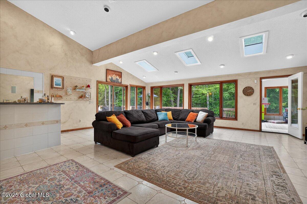 29 Via Maria Drive, Glenville, New York image 39