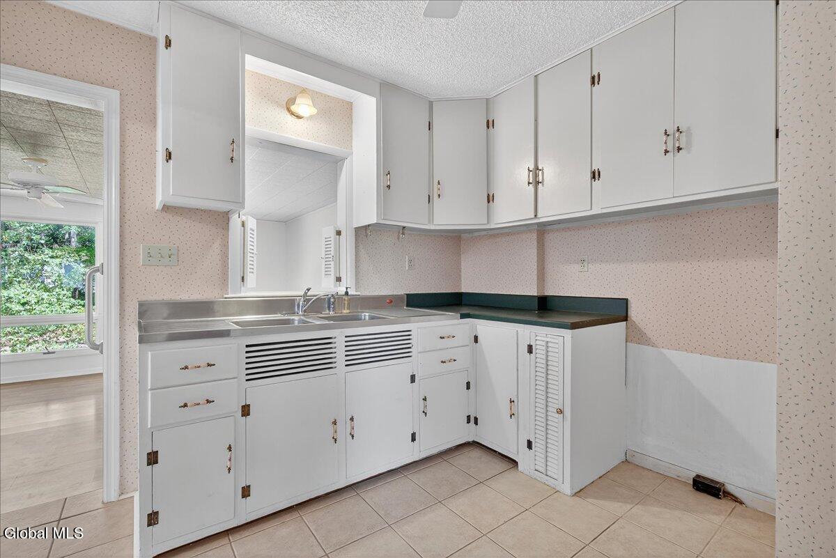 Rotterdam, New York 12306, United States, 4 Bedrooms Bedrooms, ,2 BathroomsBathrooms,Residential,Active,216130