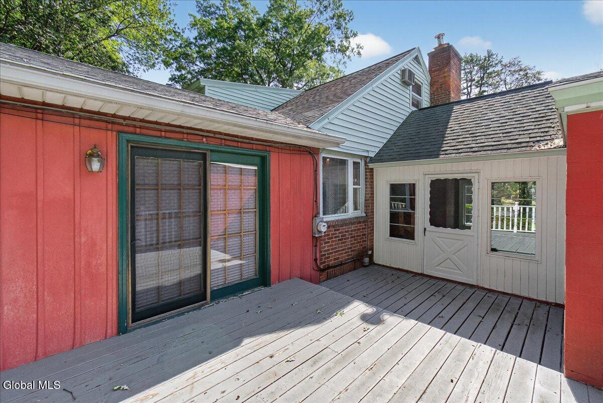 Rotterdam, New York 12306, United States, 4 Bedrooms Bedrooms, ,2 BathroomsBathrooms,Residential,Active,216130