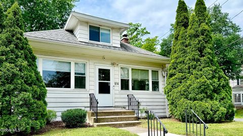 Photo of 974 Washington Avenue, Albany, NY 12203 (MLS # 202621203)