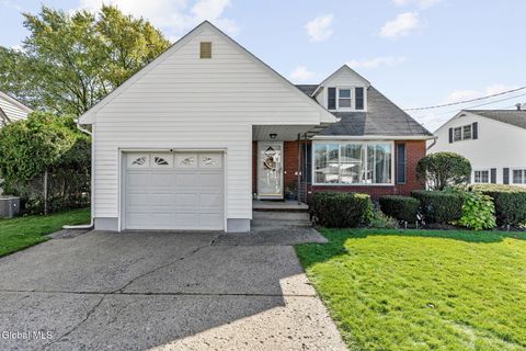 Photo of 72 Ahl Avenue, Colonie, NY 12205 (MLS # 202528227)