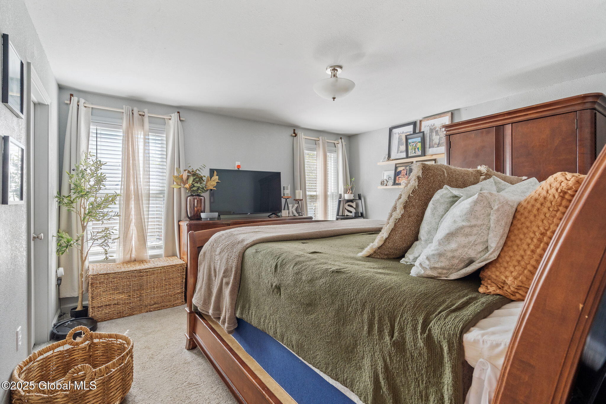 562 3rd Avenue, Troy, New York image 13