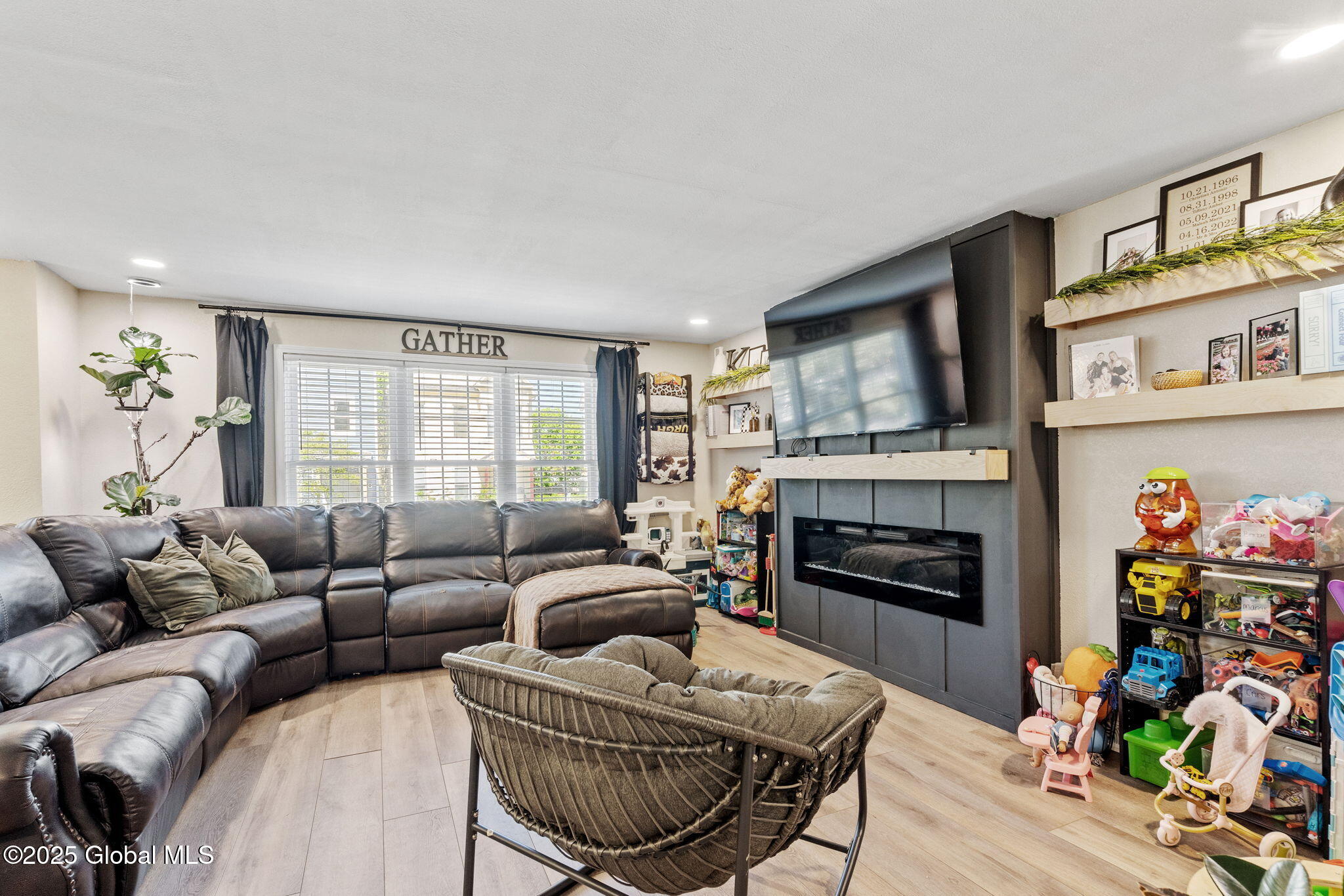 562 3rd Avenue, Troy, New York image 4