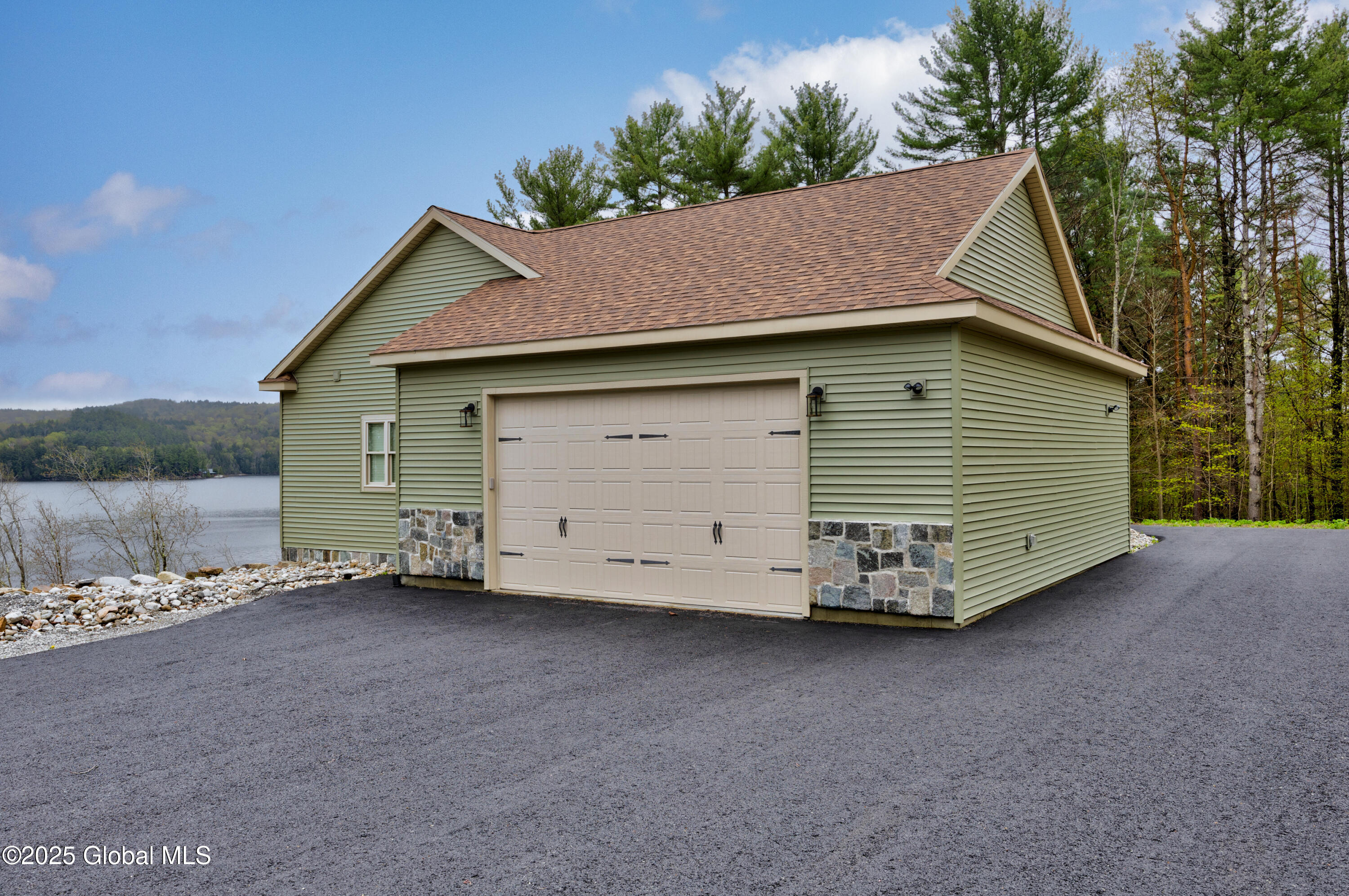 38 Whitney Avenue, Schroon Lake, New York image 9