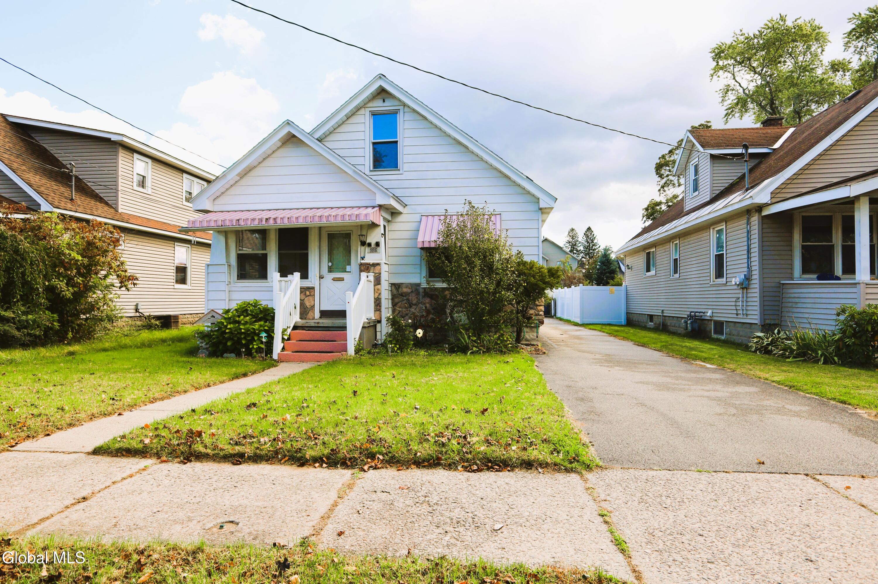 225 Fifteenth Street