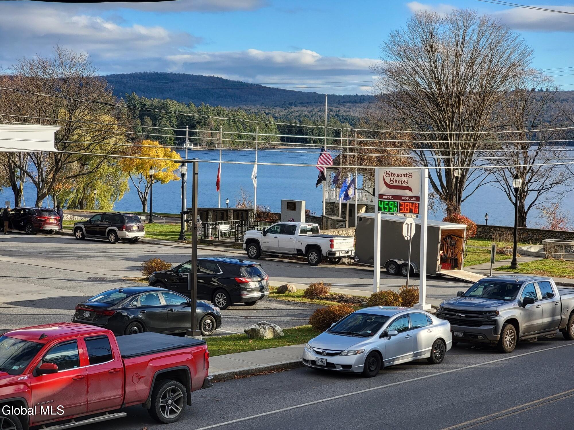 1069 US Route 9