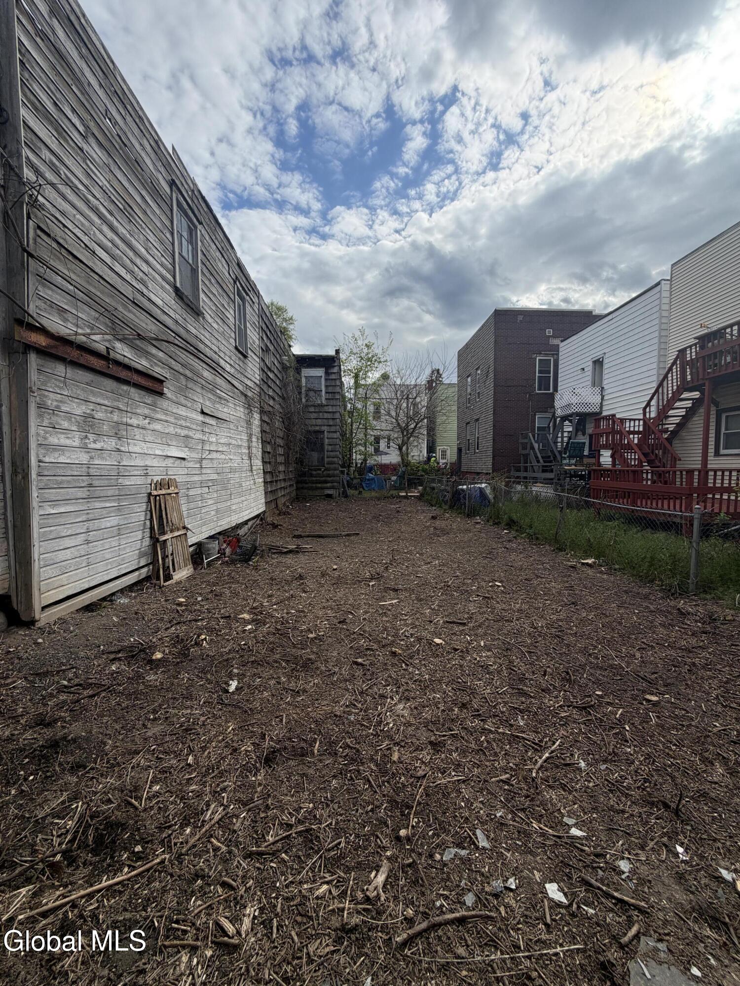 402 2nd Street