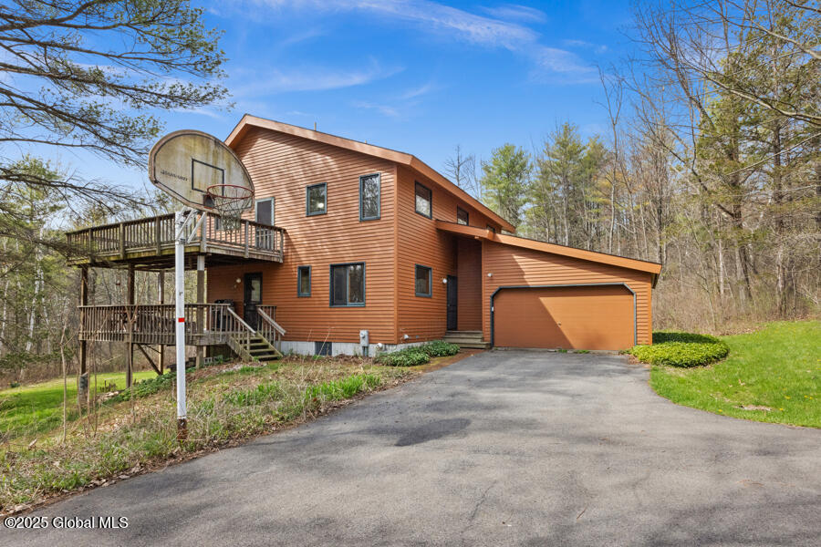 40 Indian Ladder Drive, Altamont, New York image 2