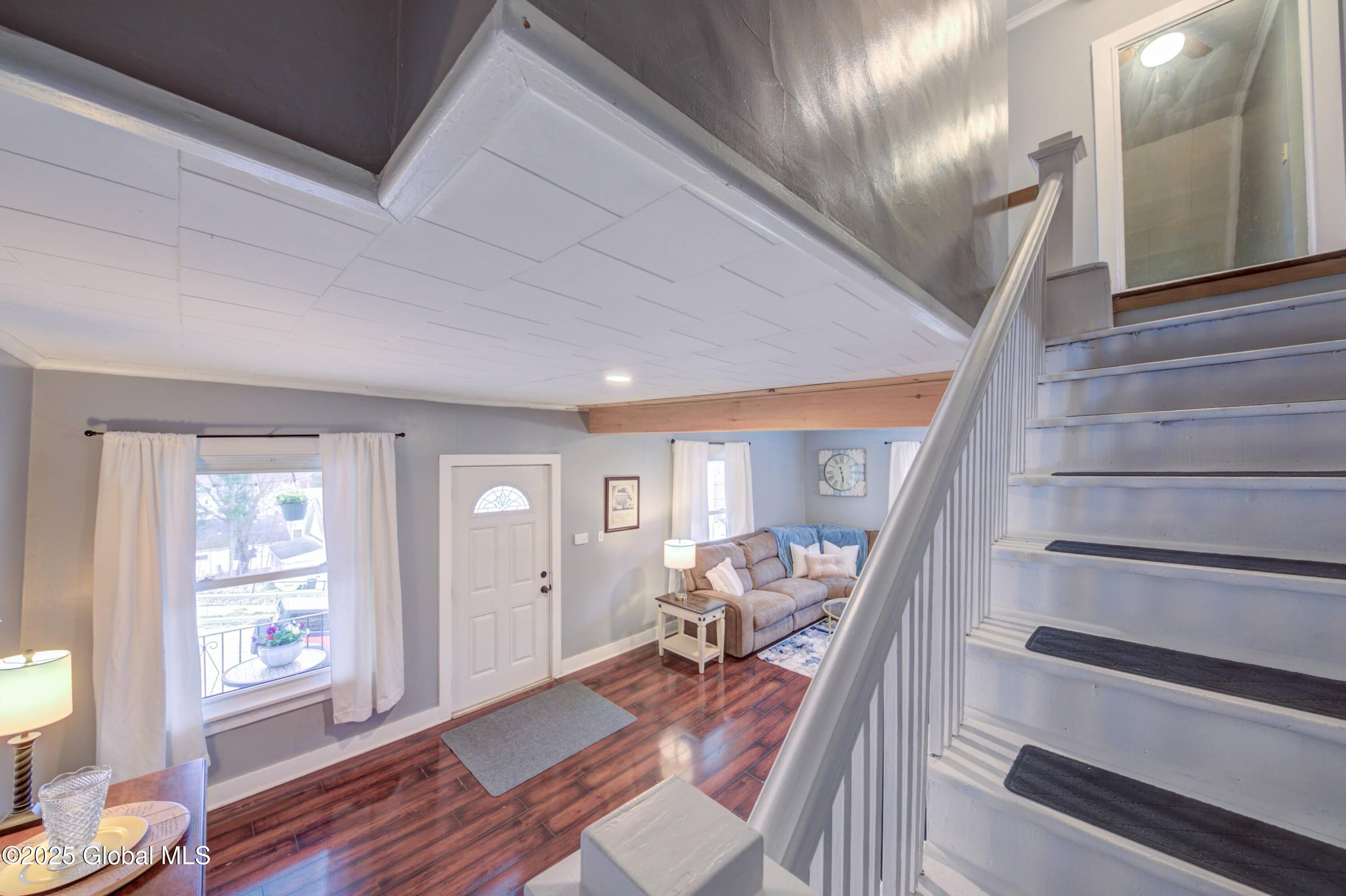 9 Essex Street, Amsterdam, New York image 32