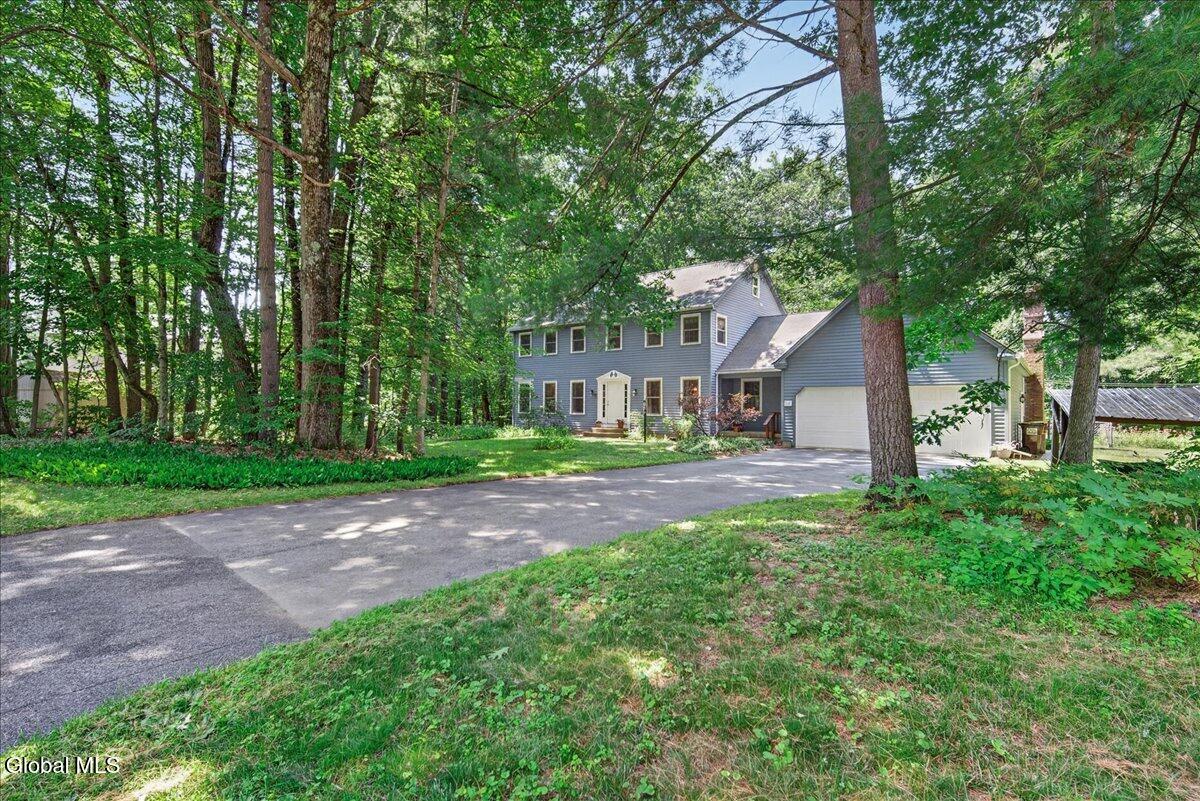 60 Hillcrest Lane
