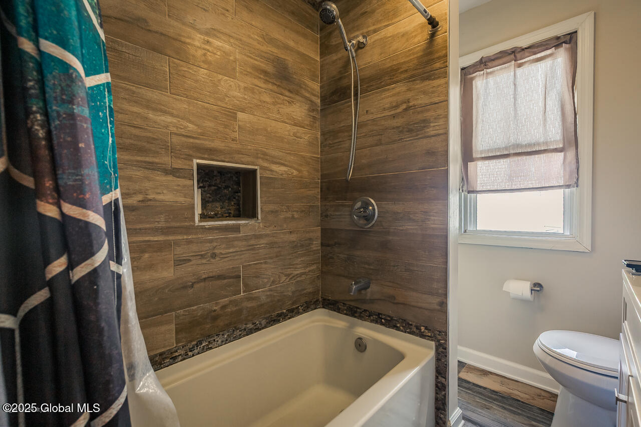 53 Hibbard Street, Amsterdam, New York image 36