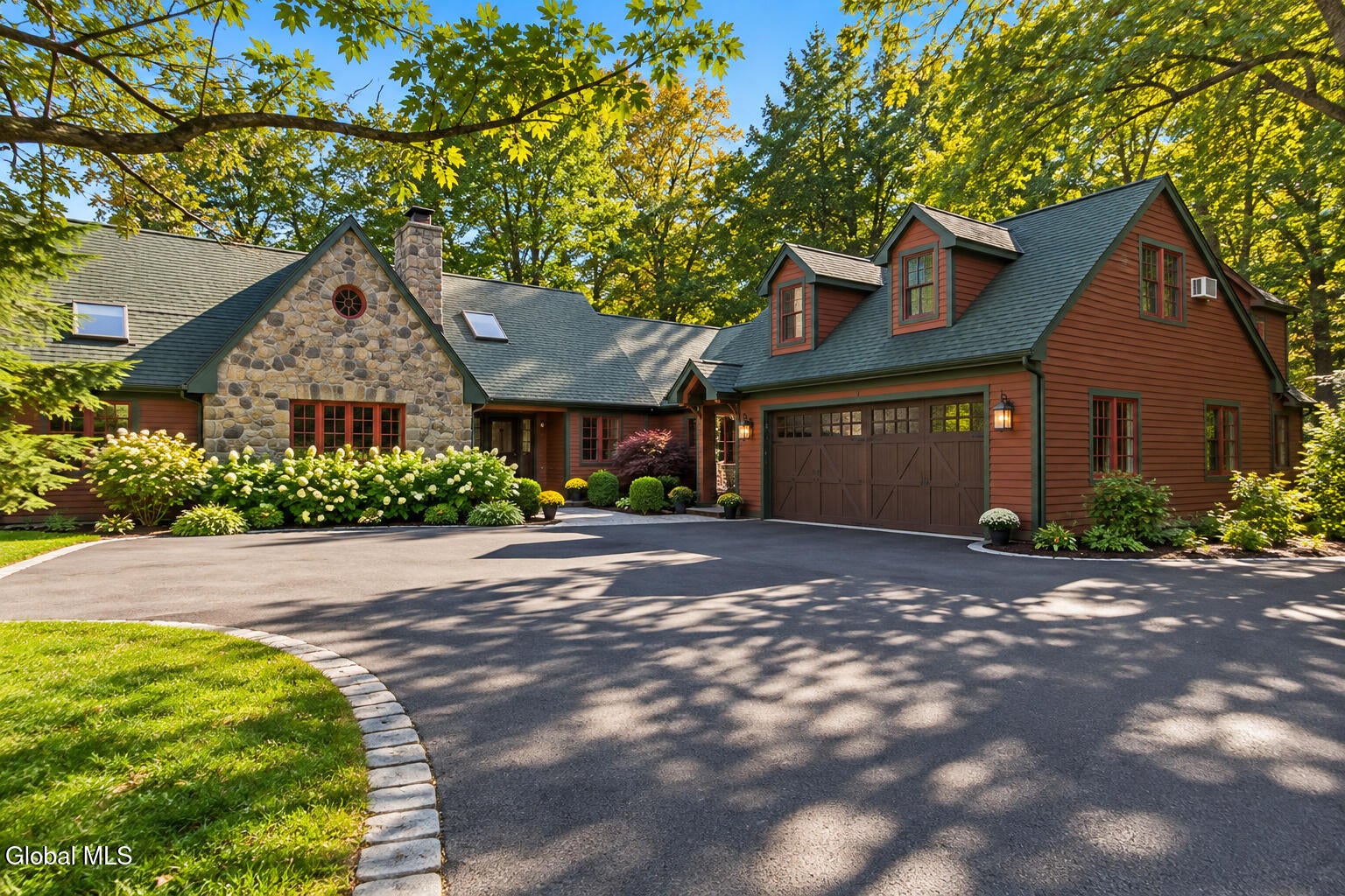 12 Lapham Road