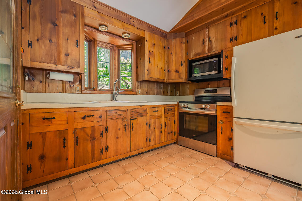 241 Kunkel Road, Mayfield, New York image 25