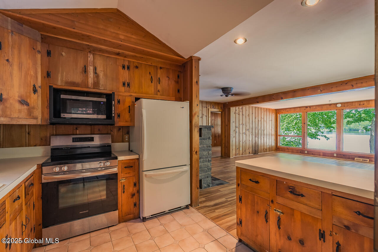 241 Kunkel Road, Mayfield, New York image 27