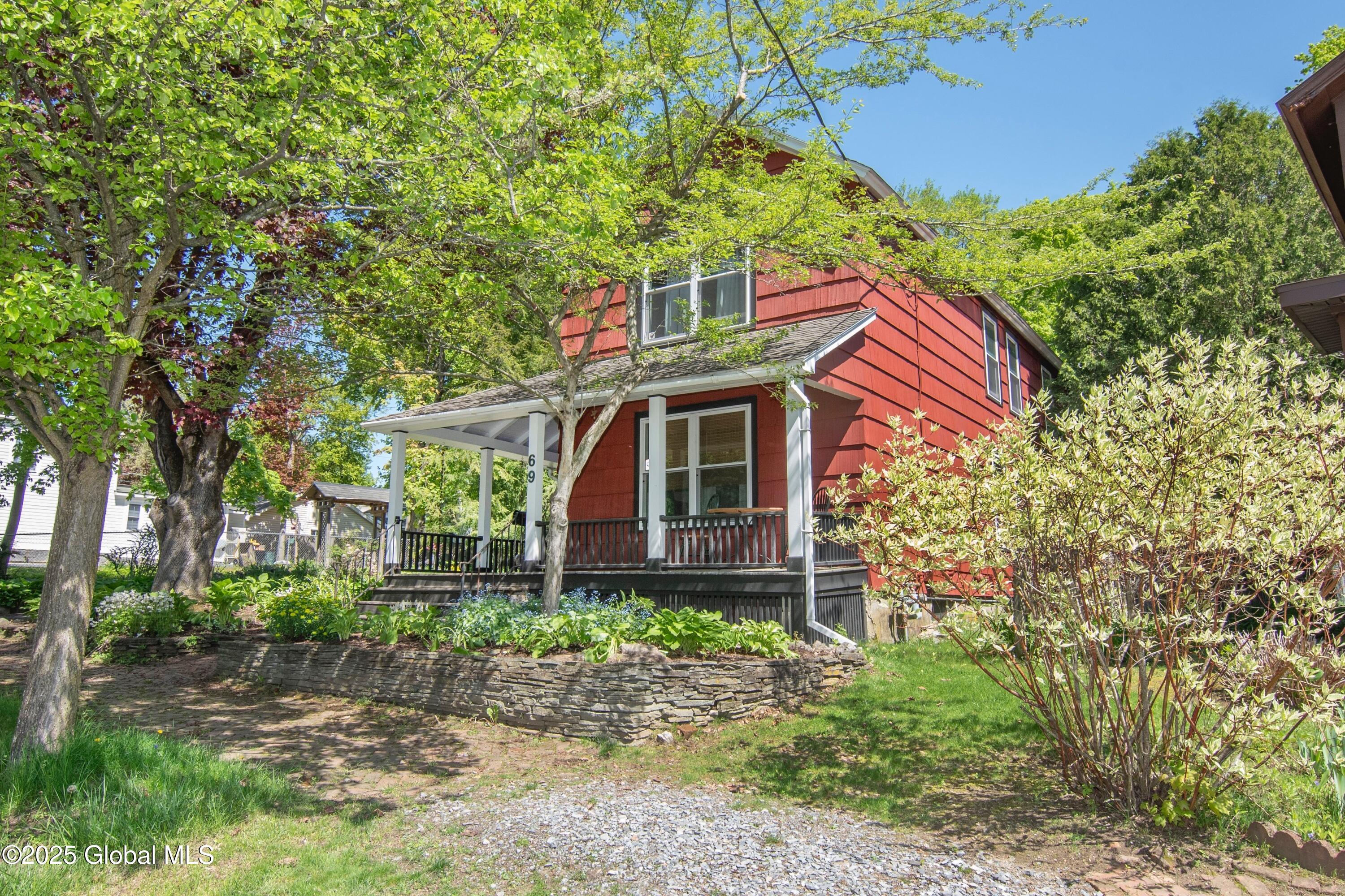 69 Second Street, Saratoga Springs, New York image 3