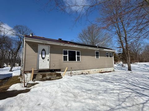 Homes For Sale - 4 Wayne Street<br/> Greene County, Athens, NY 12015