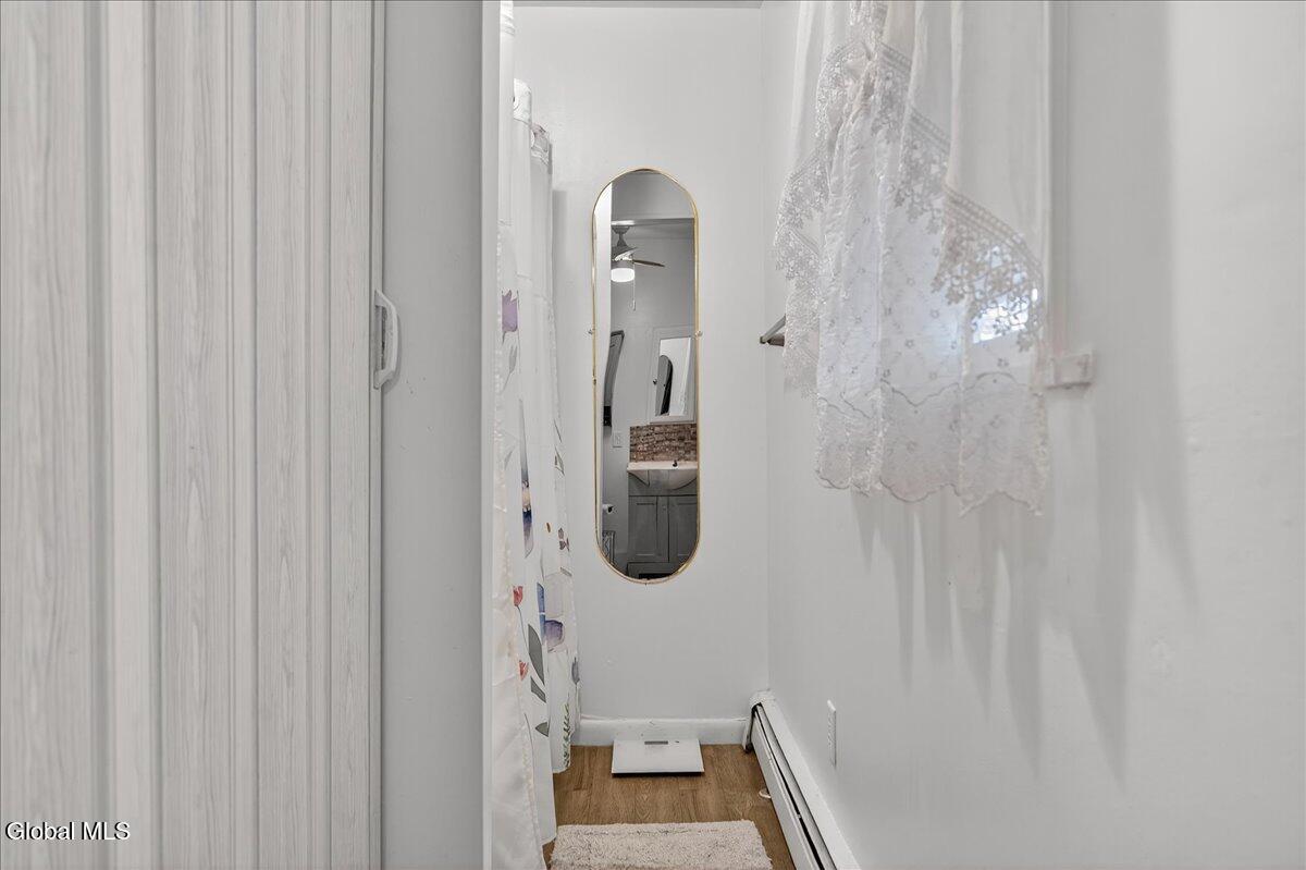 Menands, New York 12204, United States, 2 Bedrooms Bedrooms, ,1 BathroomBathrooms,Residential,Active,220568