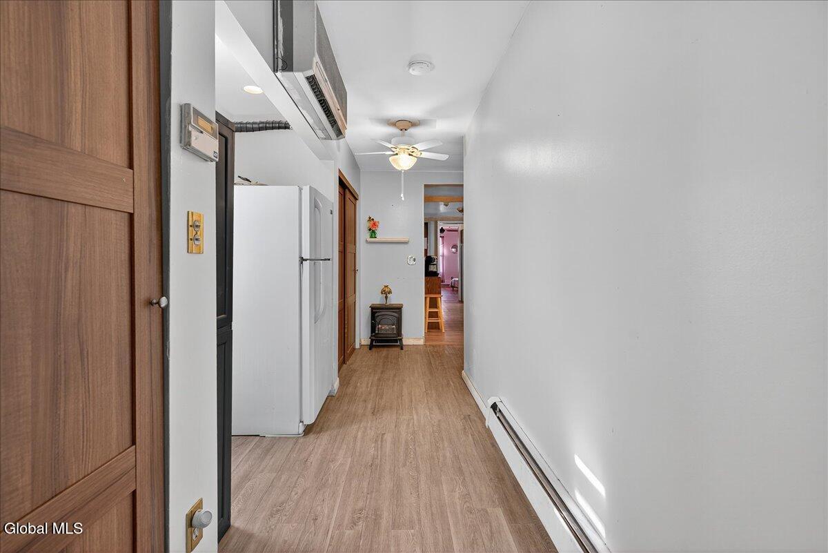 Menands, New York 12204, United States, 2 Bedrooms Bedrooms, ,1 BathroomBathrooms,Residential,Active,220568