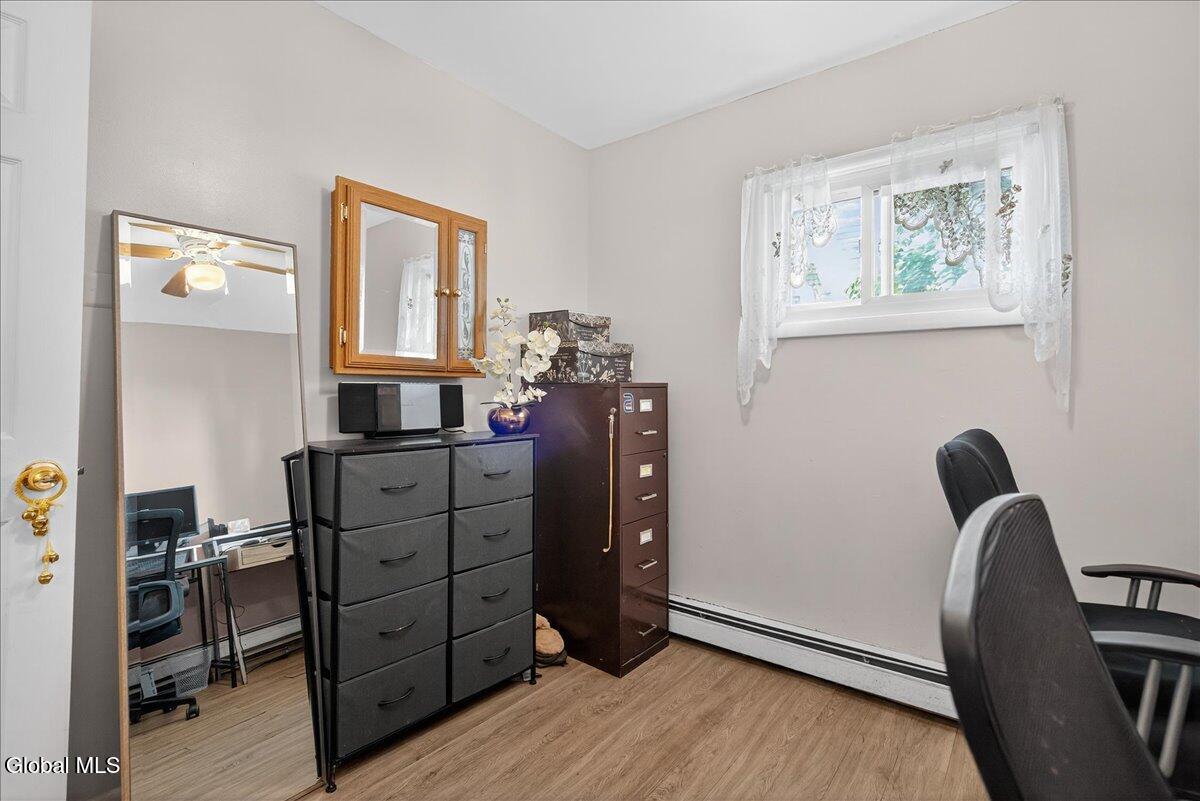 Menands, New York 12204, United States, 2 Bedrooms Bedrooms, ,1 BathroomBathrooms,Residential,Active,220568