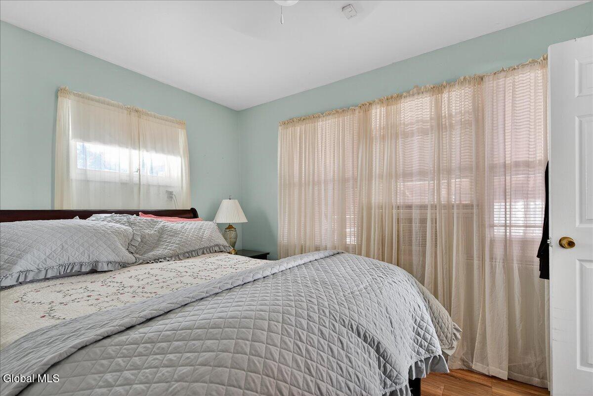 Menands, New York 12204, United States, 2 Bedrooms Bedrooms, ,1 BathroomBathrooms,Residential,Active,220568