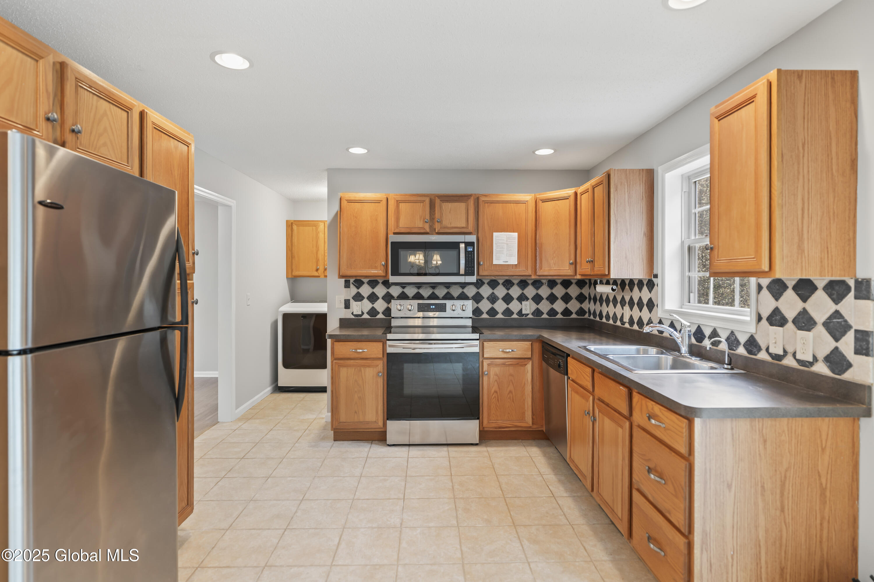 52 Burnt Hills Drive, Queensbury, New York image 10