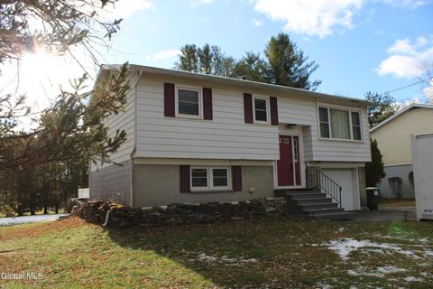 Photo of 362 Ferris Road, Schenectady, NY 12304 (MLS # 202530325)