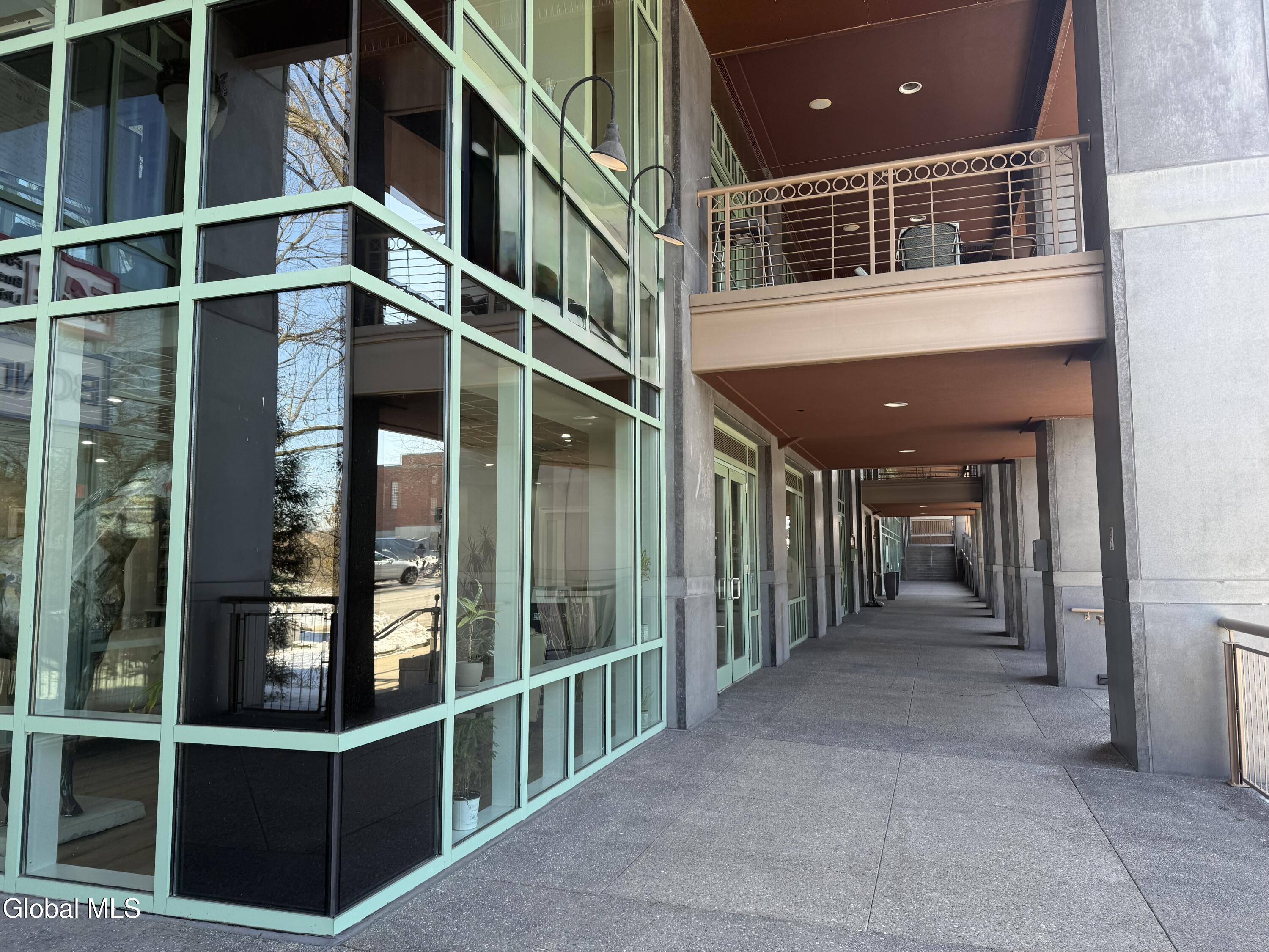 268 Broadway 104