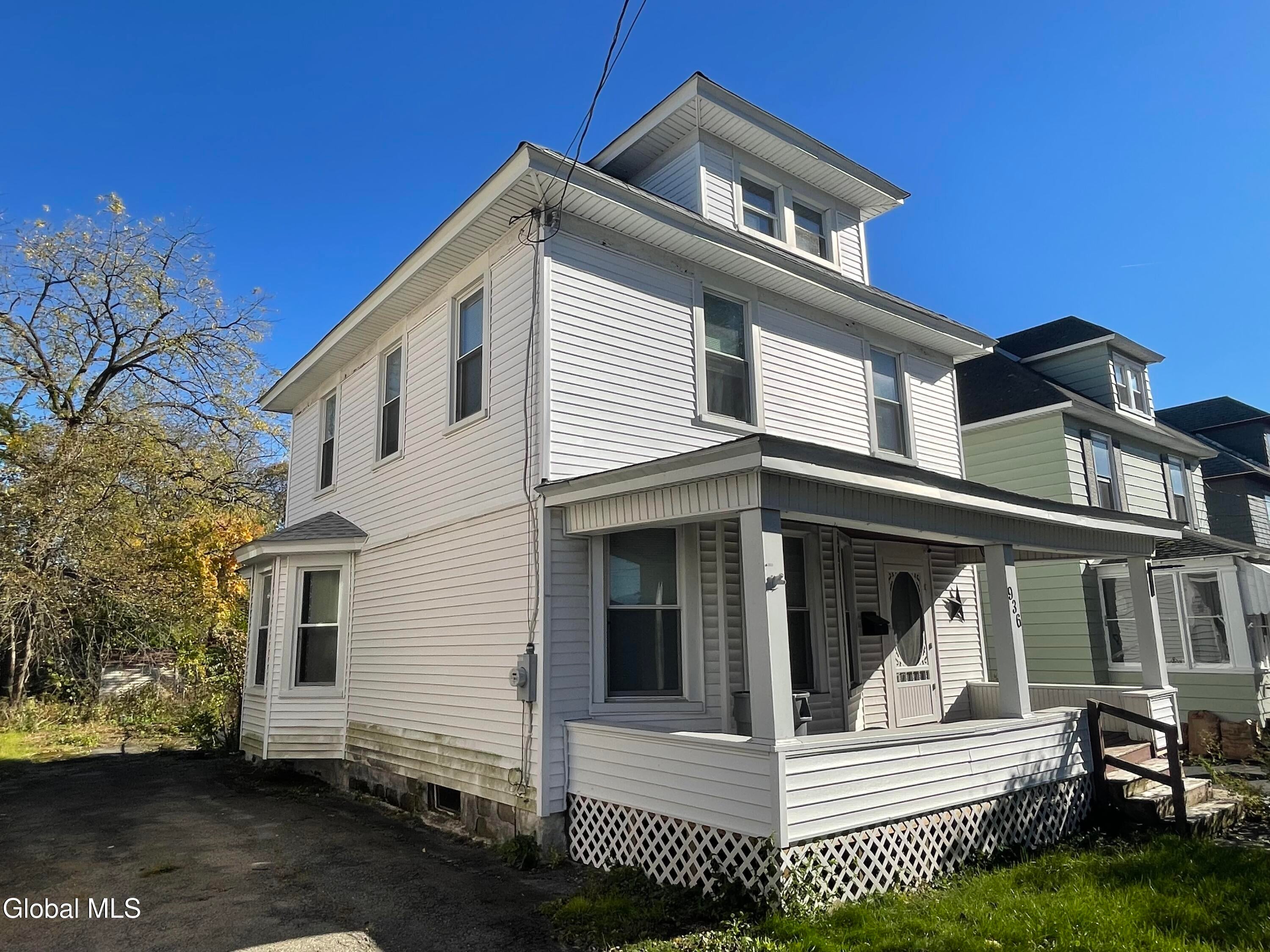 936 Livingston Avenue