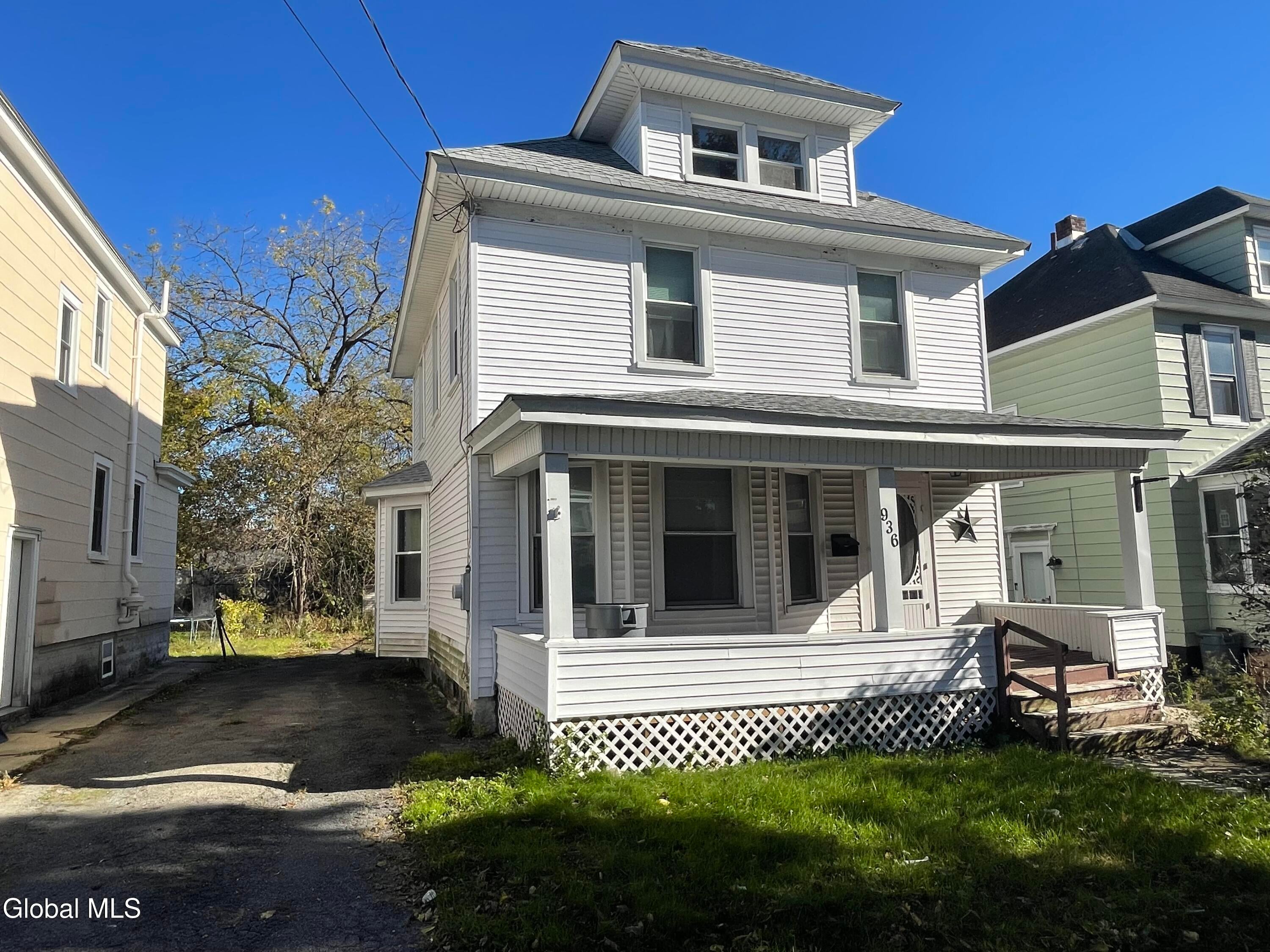 936 Livingston Avenue