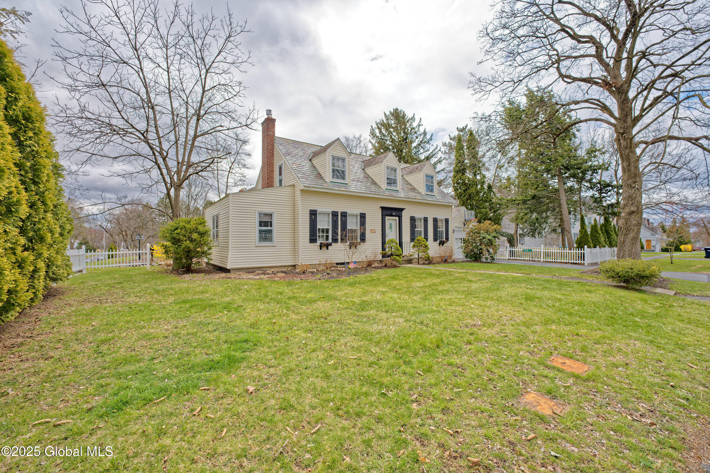 1476 Baker Avenue, Schenectady, New York image 2
