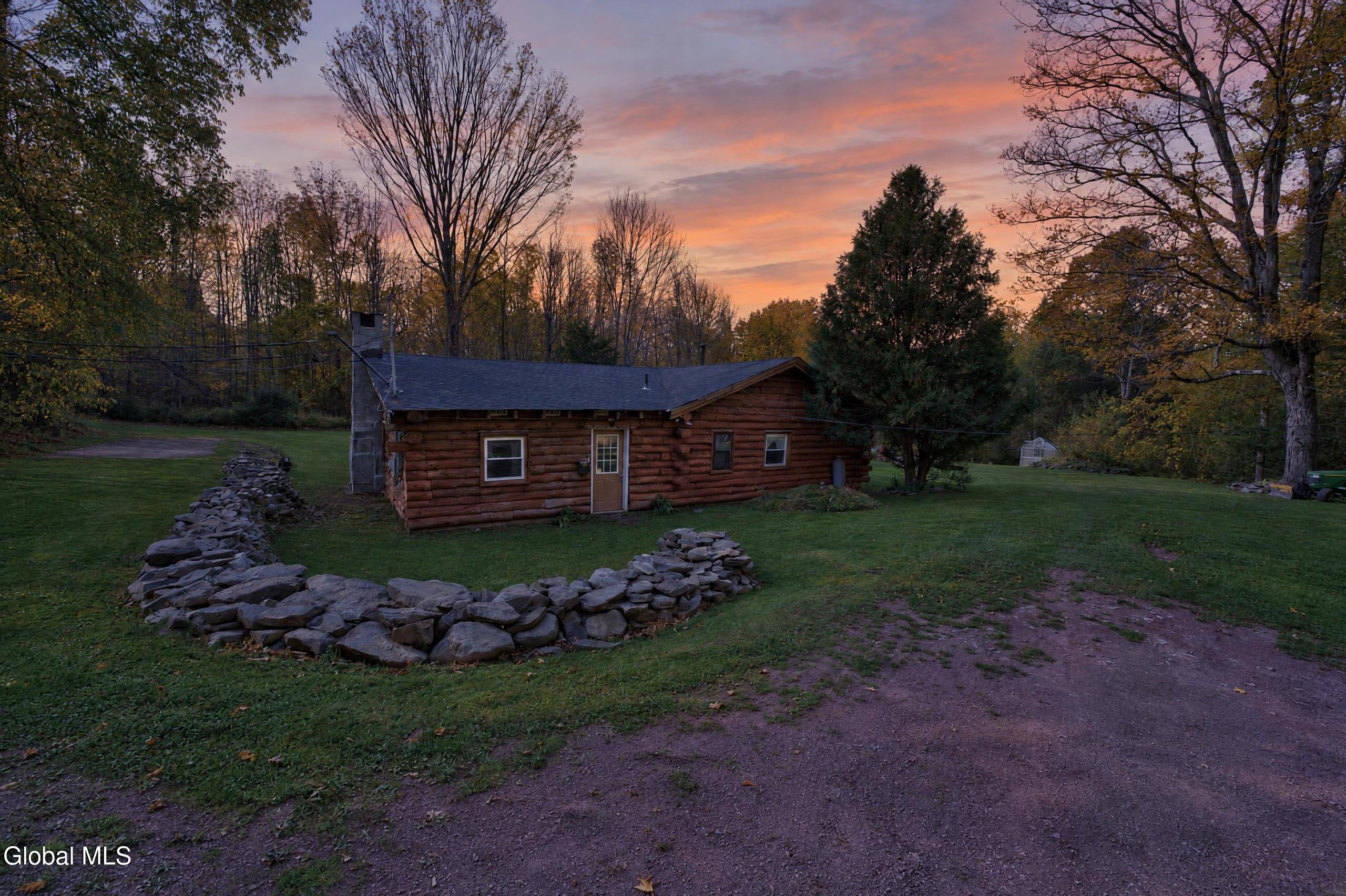 119 Brown House Road