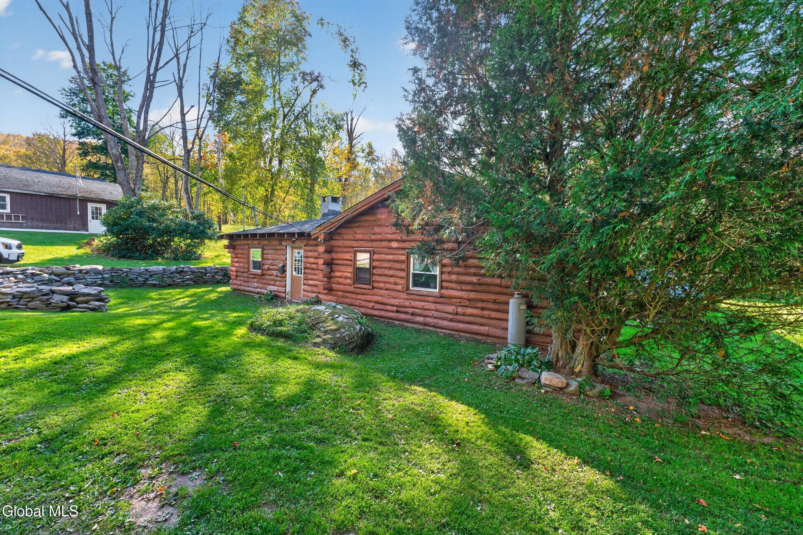 119 Brown House Road