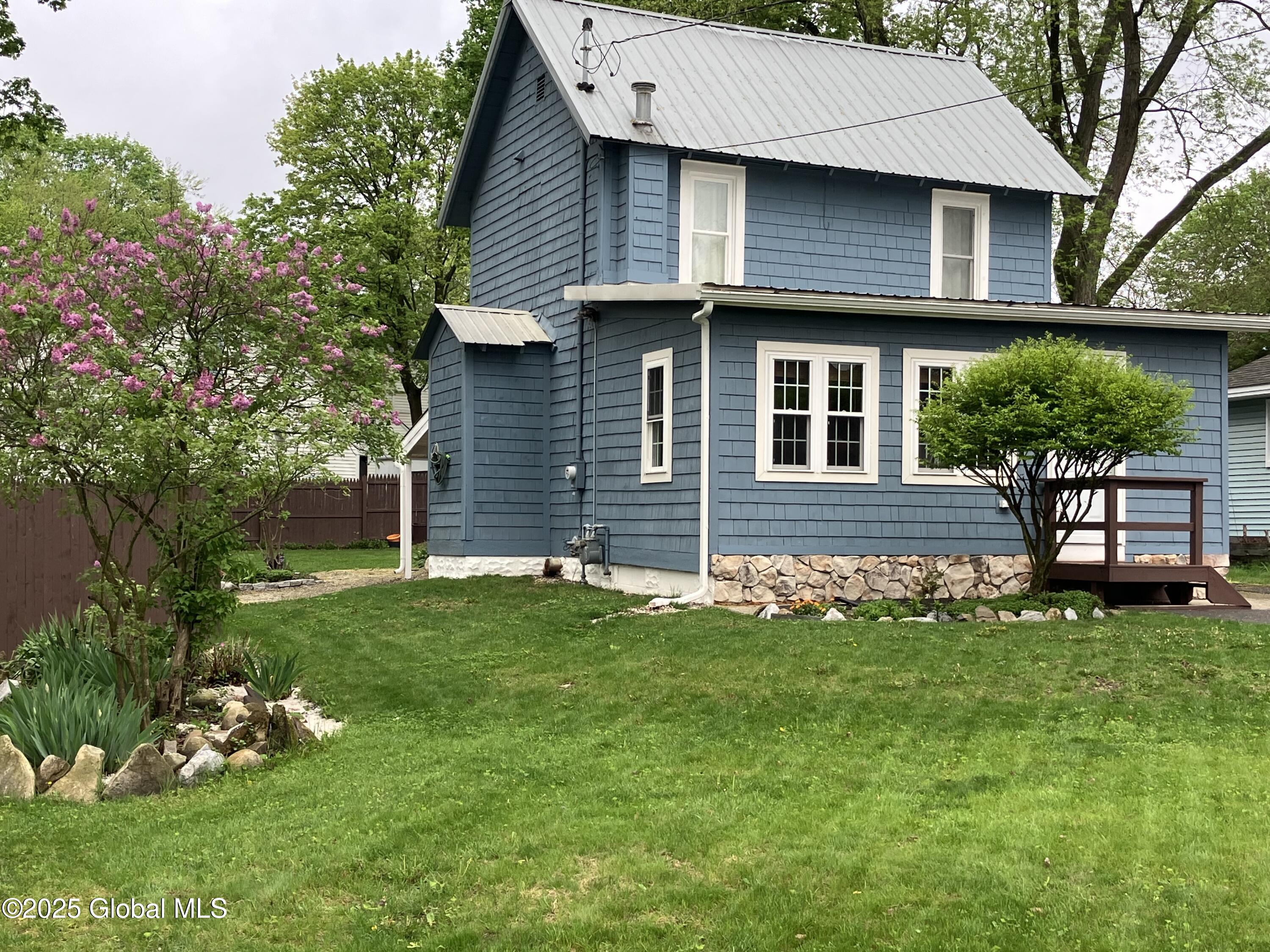 42 Peck Avenue, Glens Falls, New York image 1