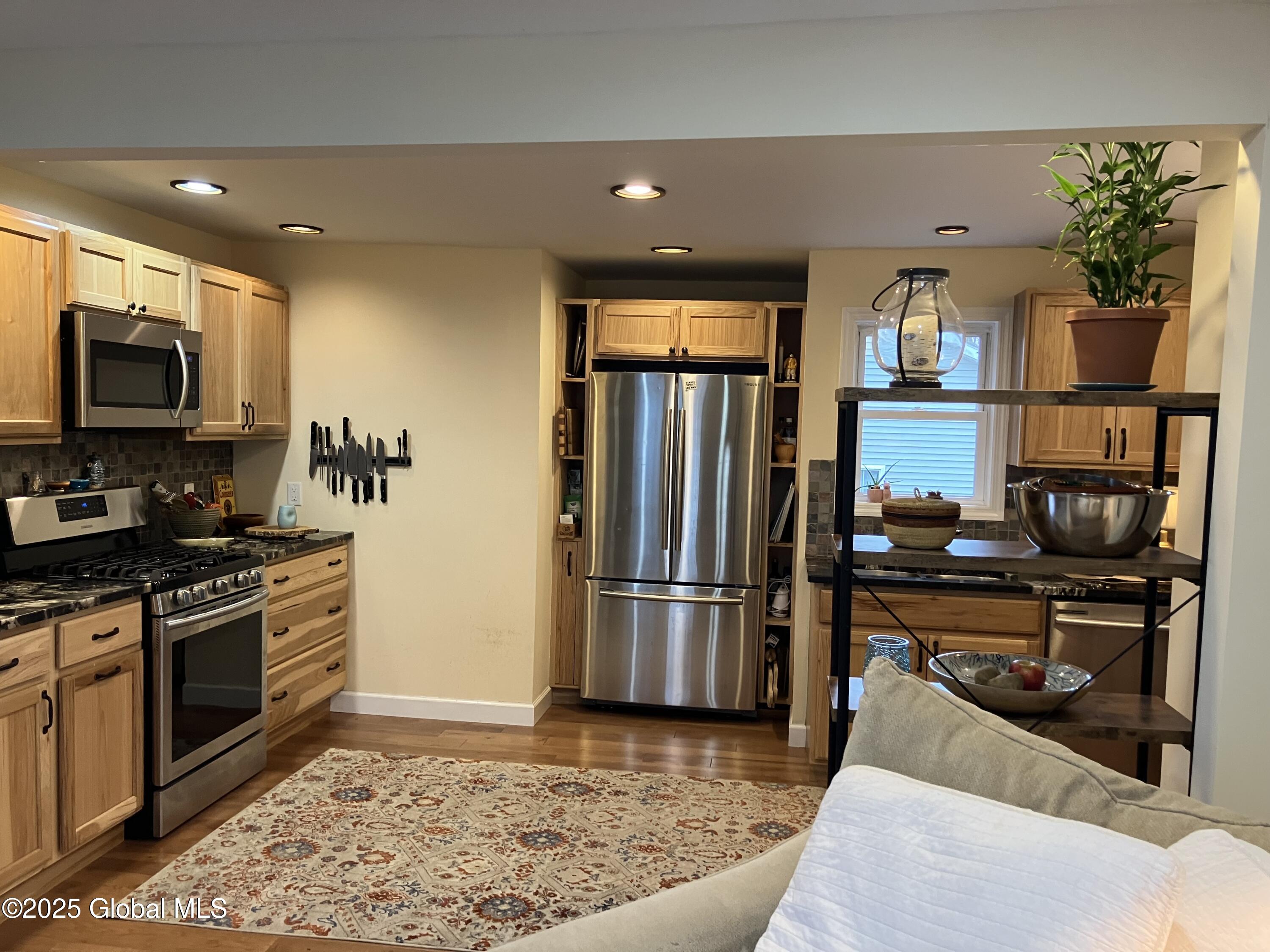 42 Peck Avenue, Glens Falls, New York image 12