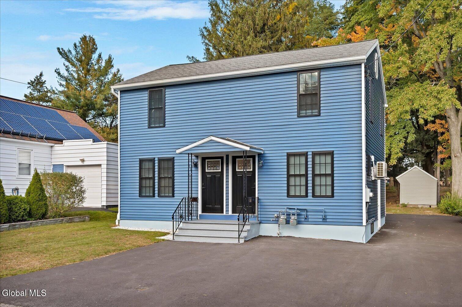 5 Leach Avenue