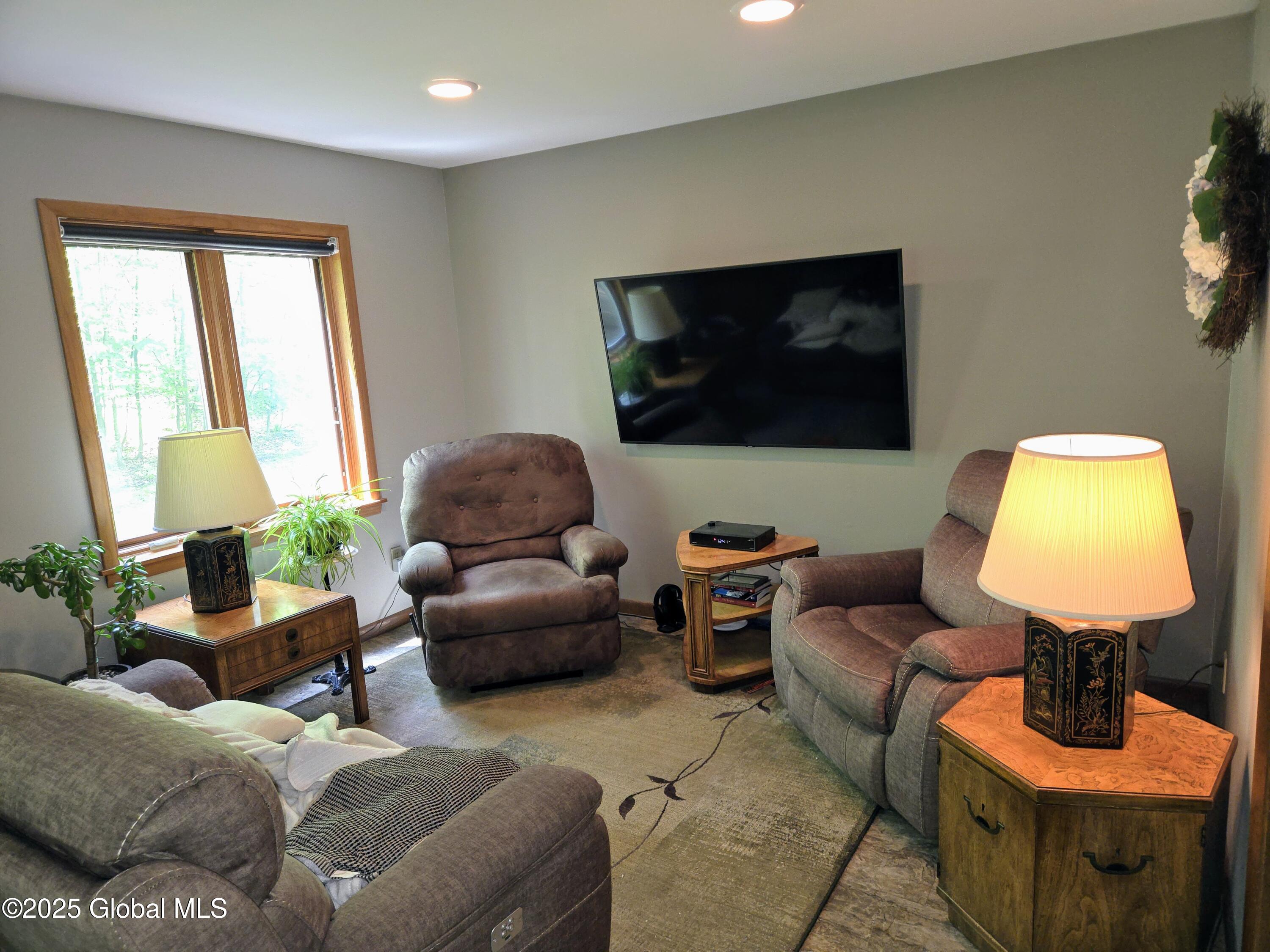251 Vernon Road, Glenville, New York image 21