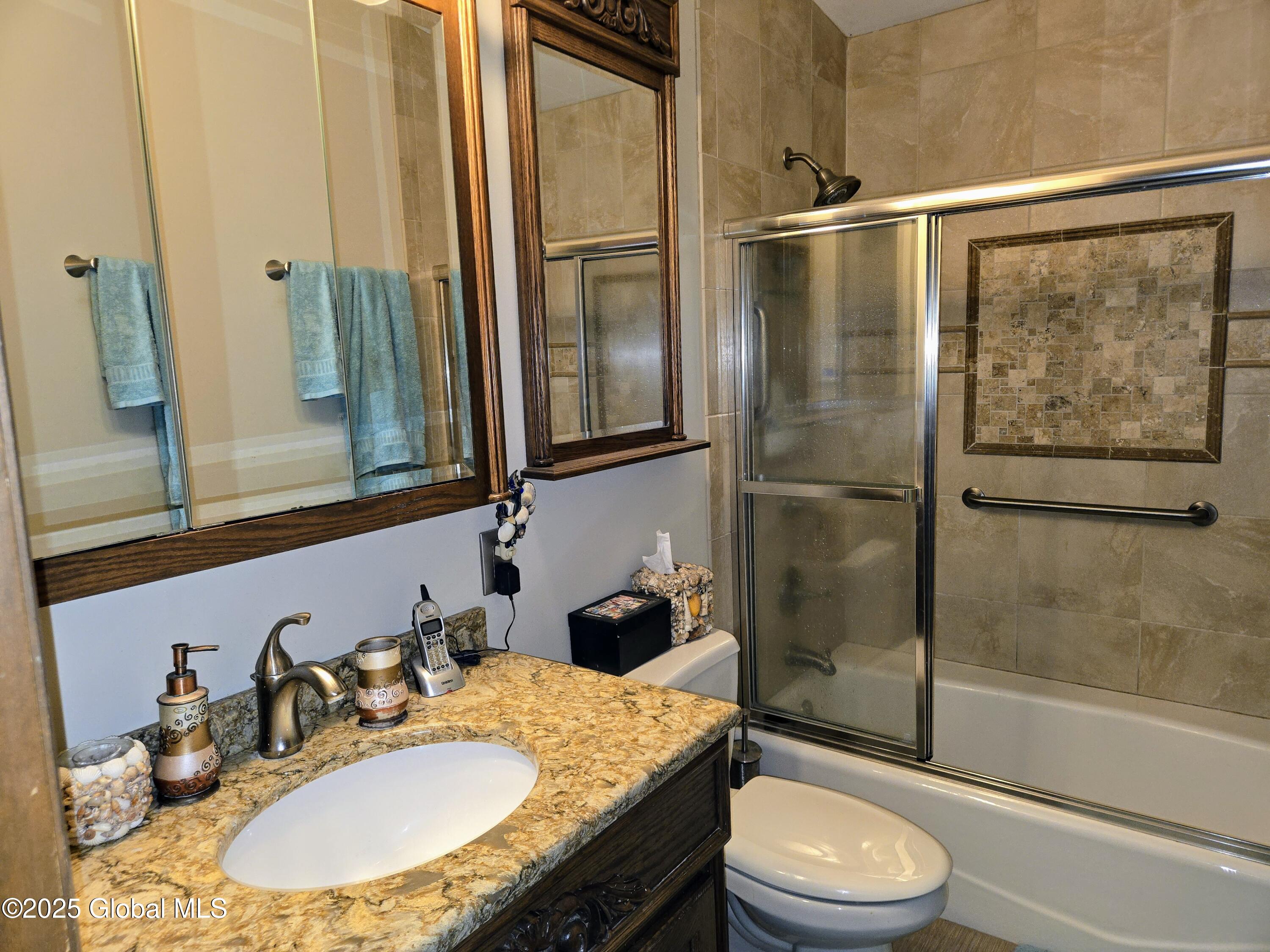 251 Vernon Road, Glenville, New York image 36