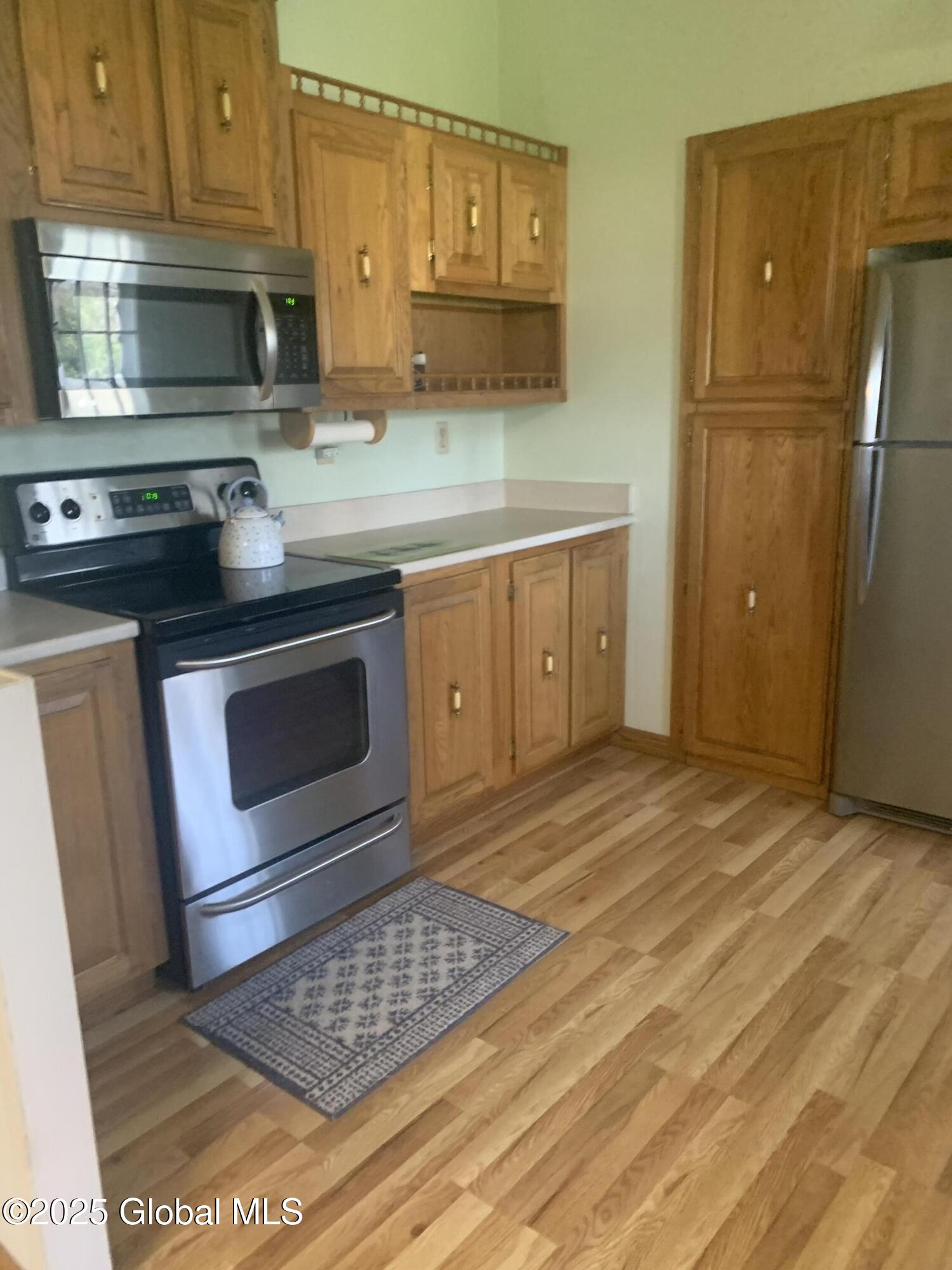 23 Thornberry Drive, Glens Falls, New York image 11