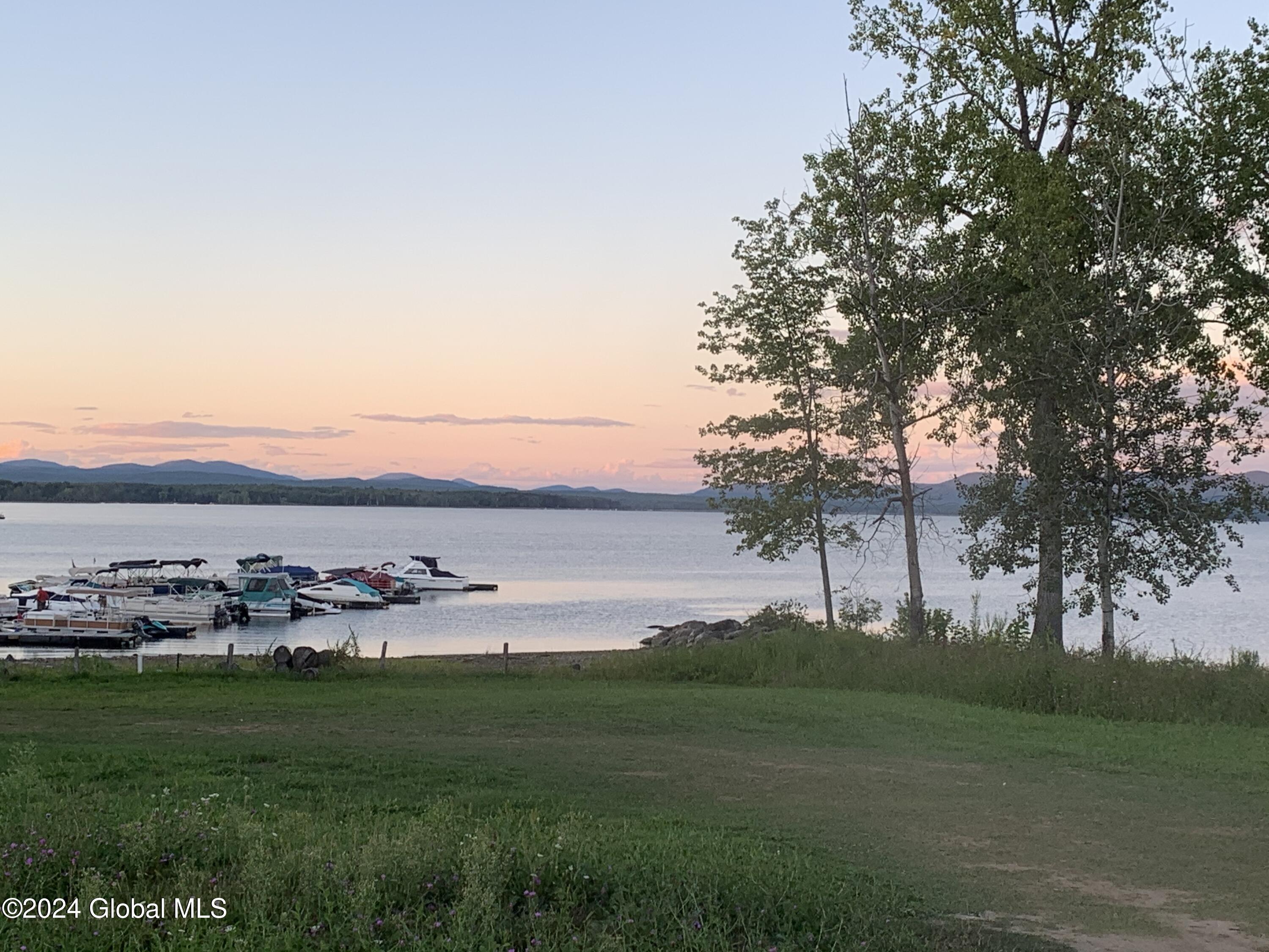 200 Paradise Manor, Mayfield, New York image 11
