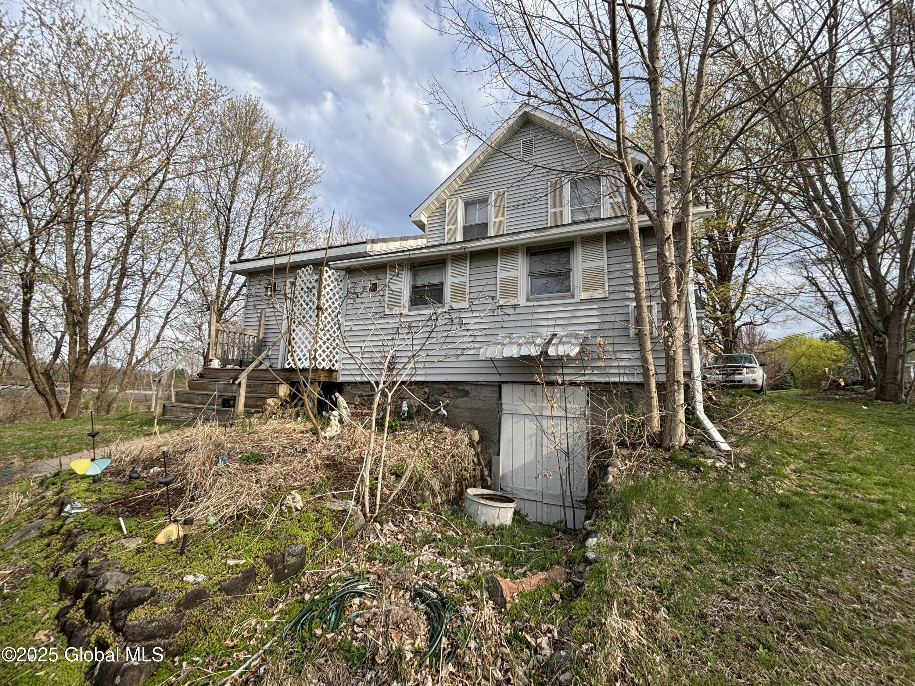 33 White Church Lane, Troy, New York image 3