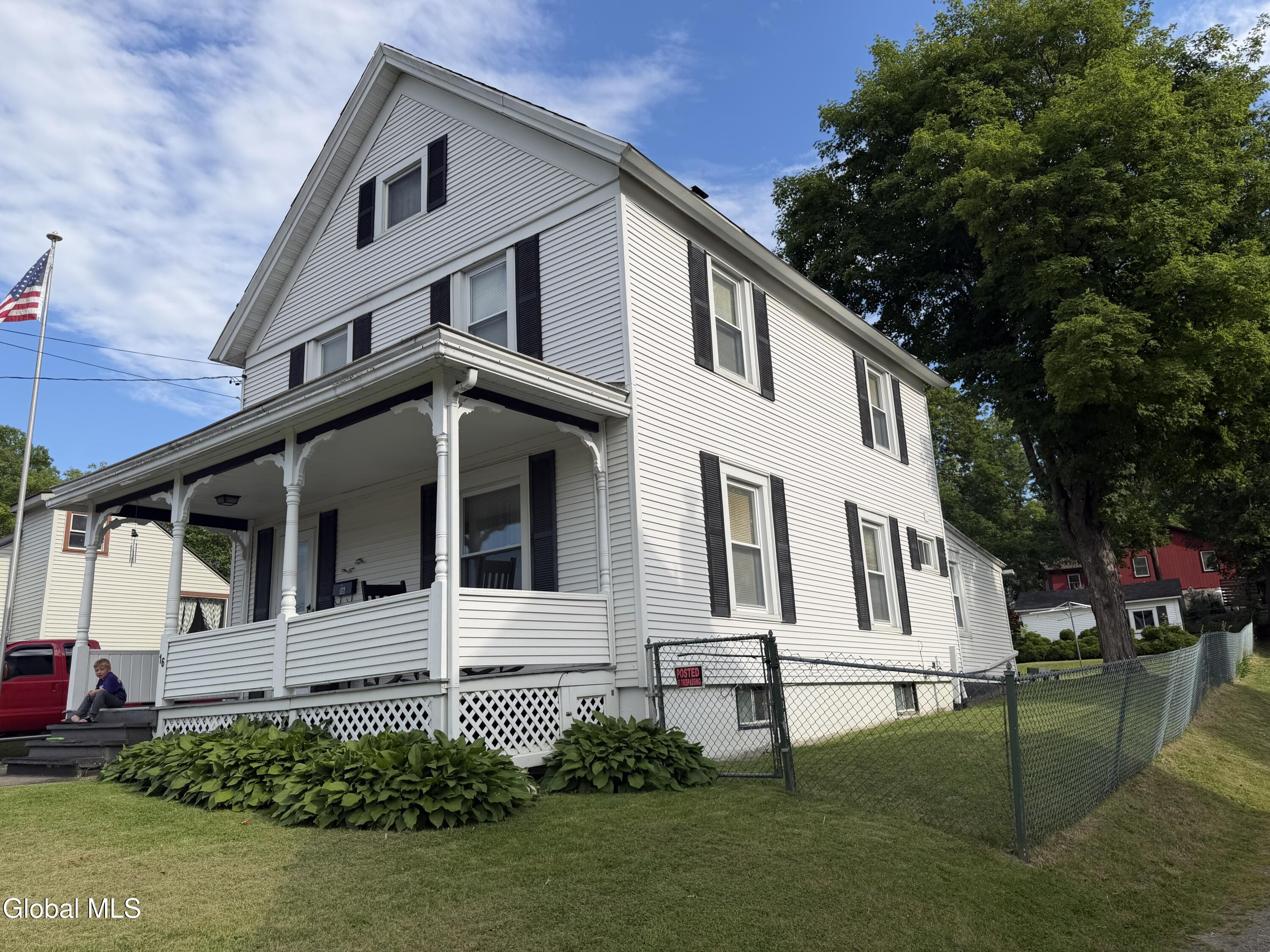 16 Treadway Street