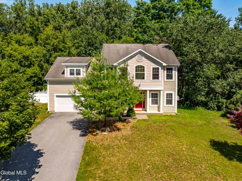 Photo of 8 Mokasha Square, Saratoga Springs, NY 12866 (MLS # 202621491)