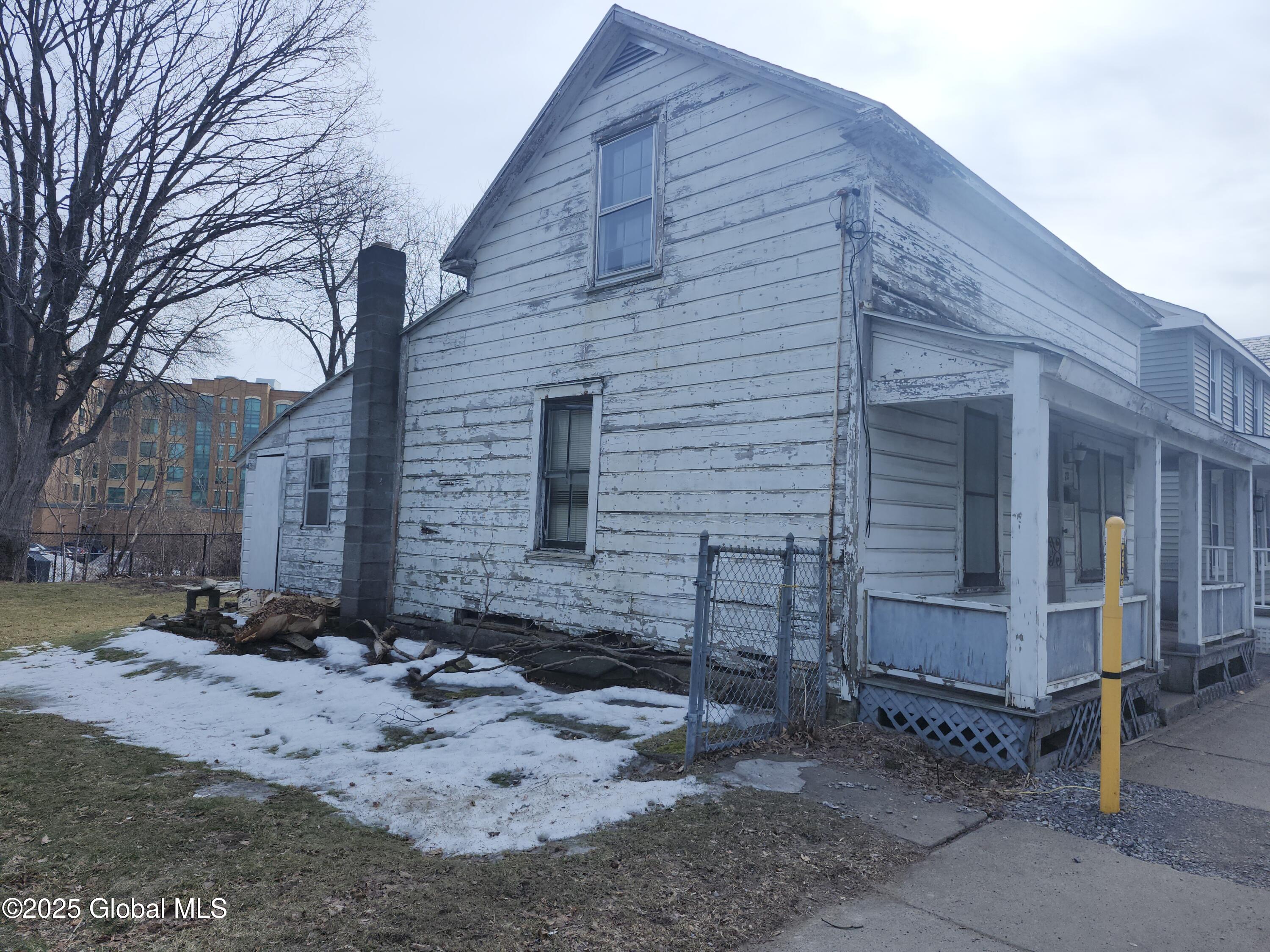 72 S Franklin Street, Saratoga Springs, New York image 3