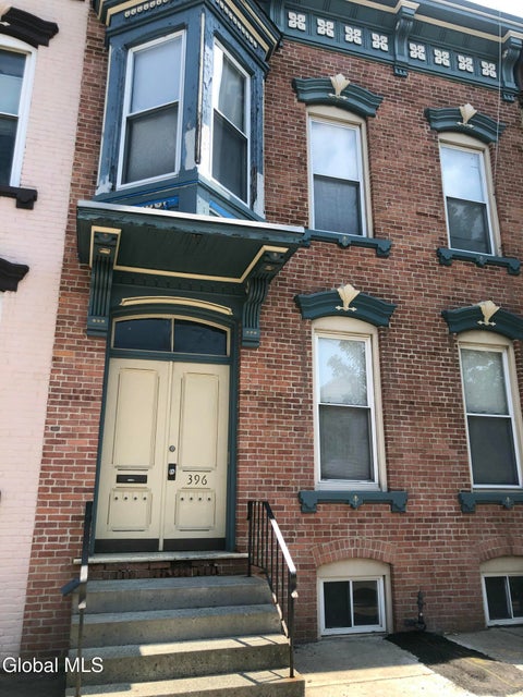 Multifamily For Rent - 396 1st Street #1<br/> Rensselaer County, Troy, NY 12180
