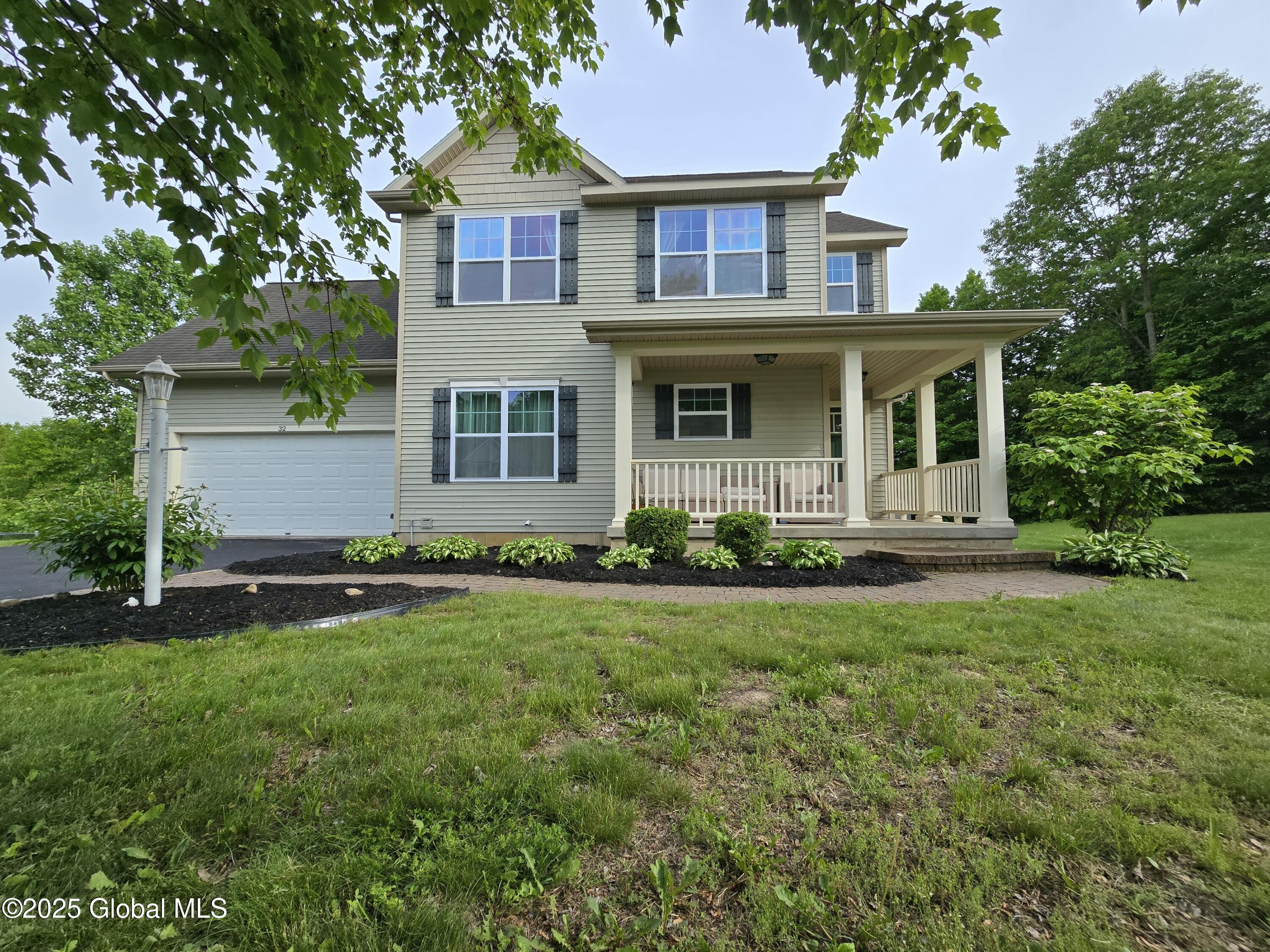 32 Revere Run, Mechanicville, New York image 3