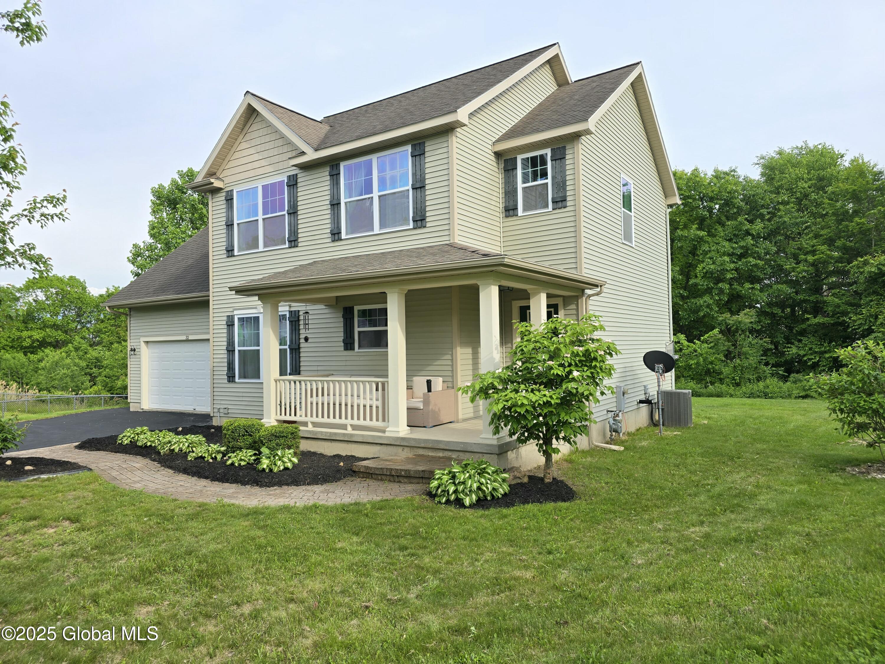 32 Revere Run, Mechanicville, New York image 6
