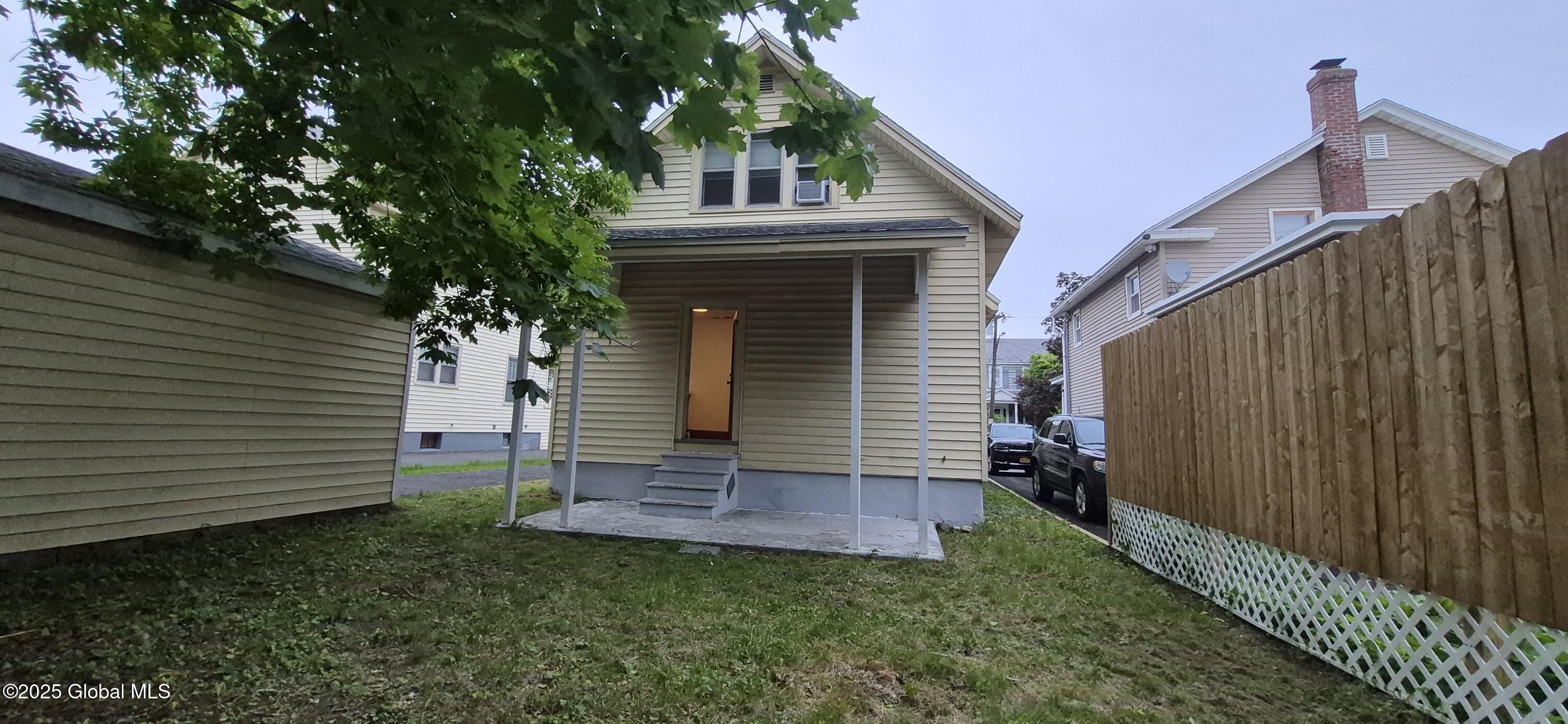 176 Benson Street, Albany, New York image 22