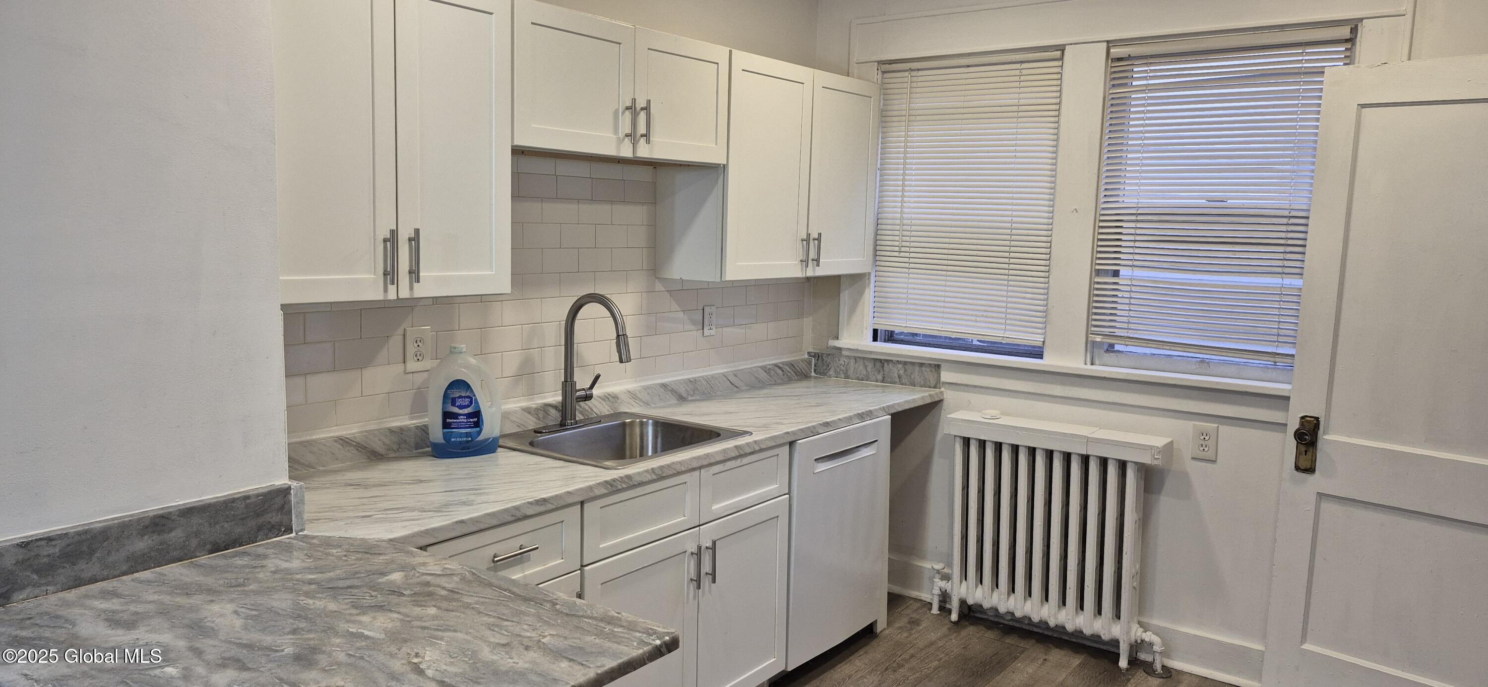 176 Benson Street, Albany, New York image 15